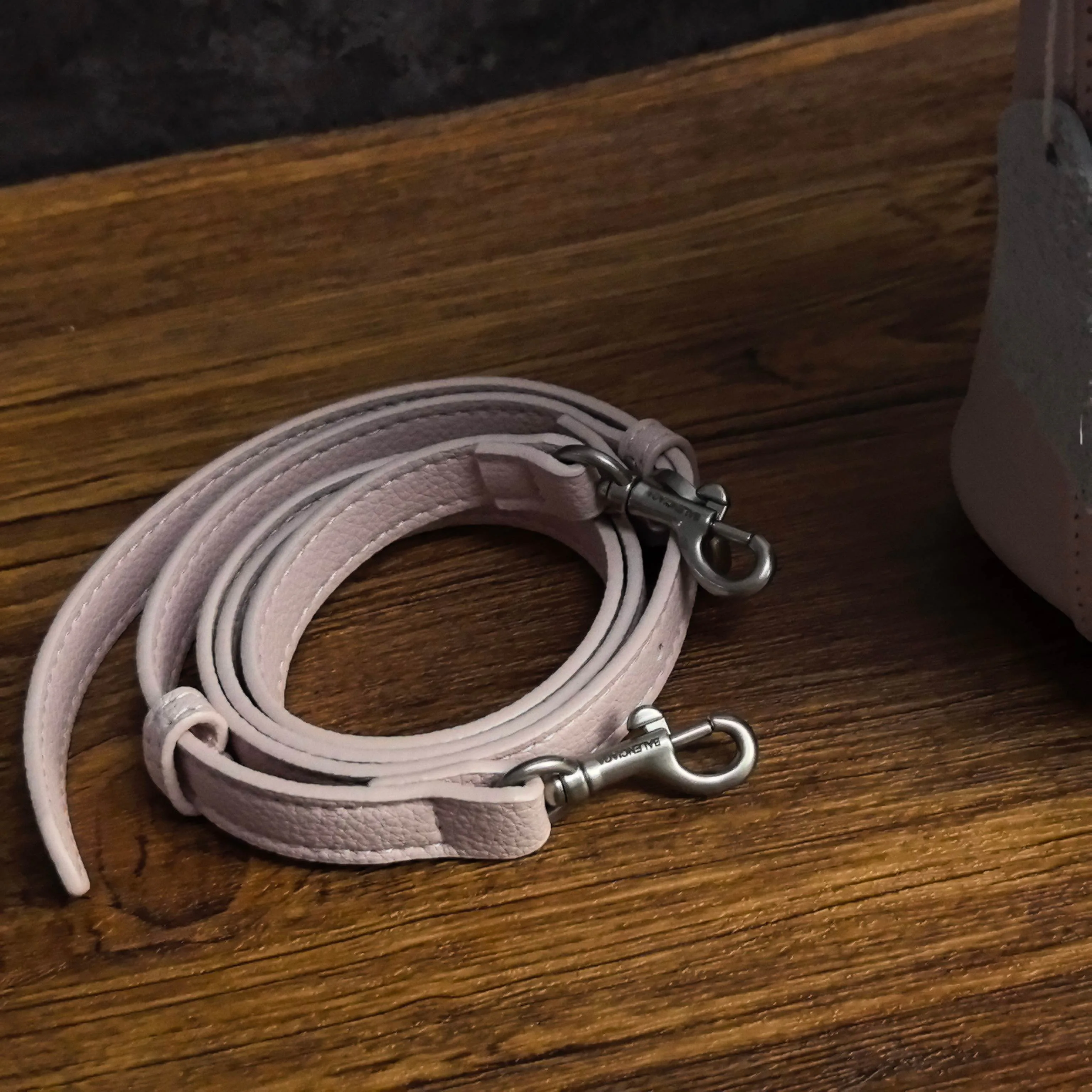 Сумки На Ремне Женские Balenciaga 12669071