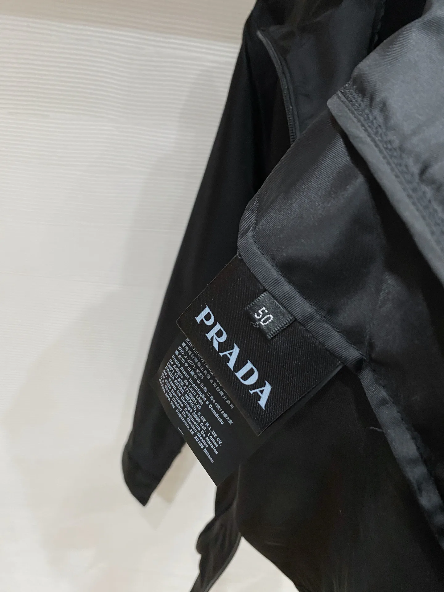 Куртки И Пуховики Мужские Prada 11392170