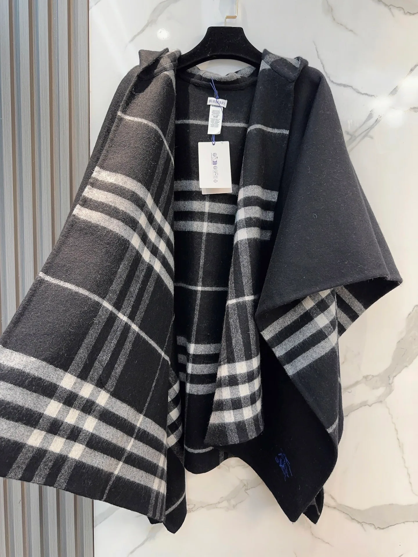 Пальто Женские Burberry 18105483