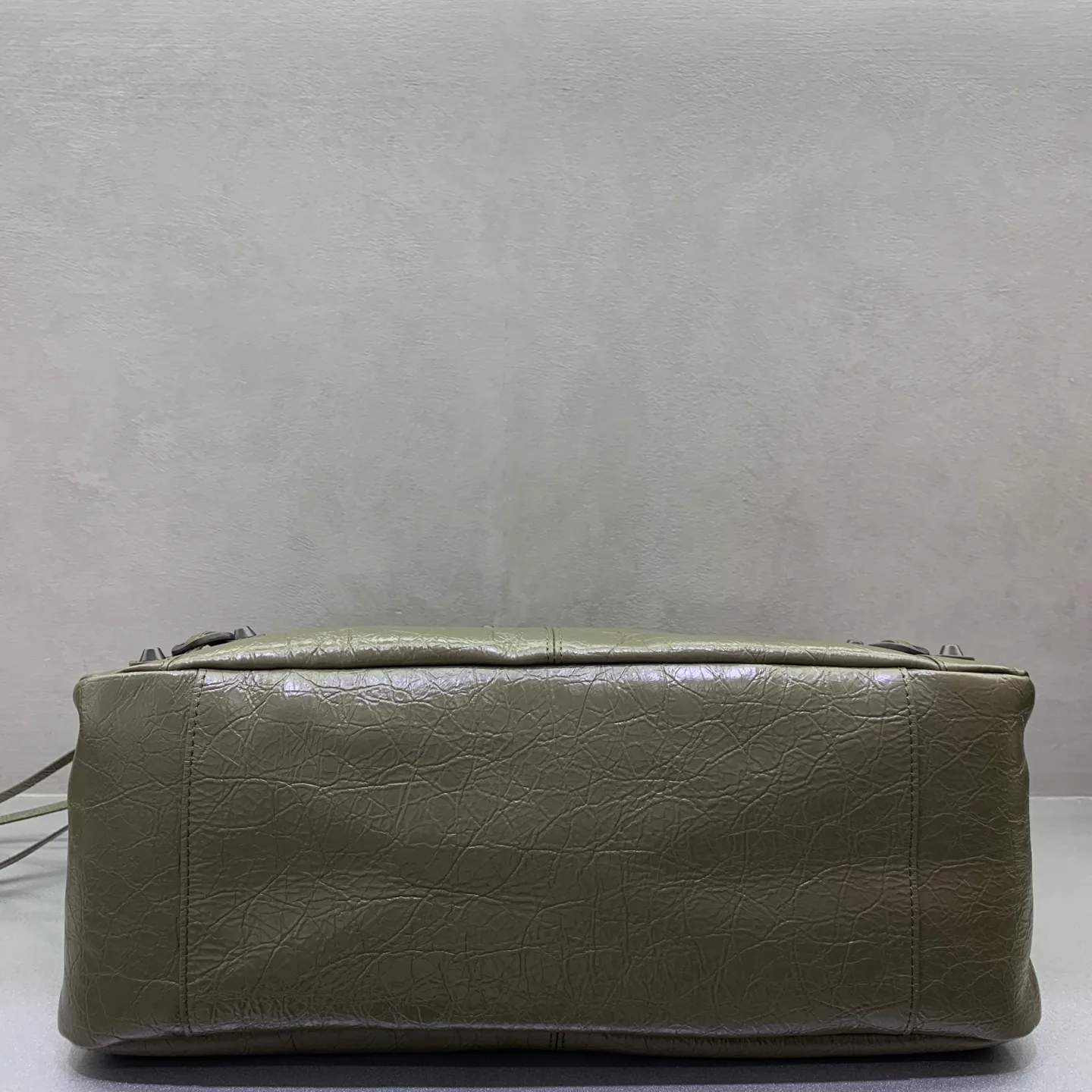 Сумки На Ремне Женские Balenciaga 17419145