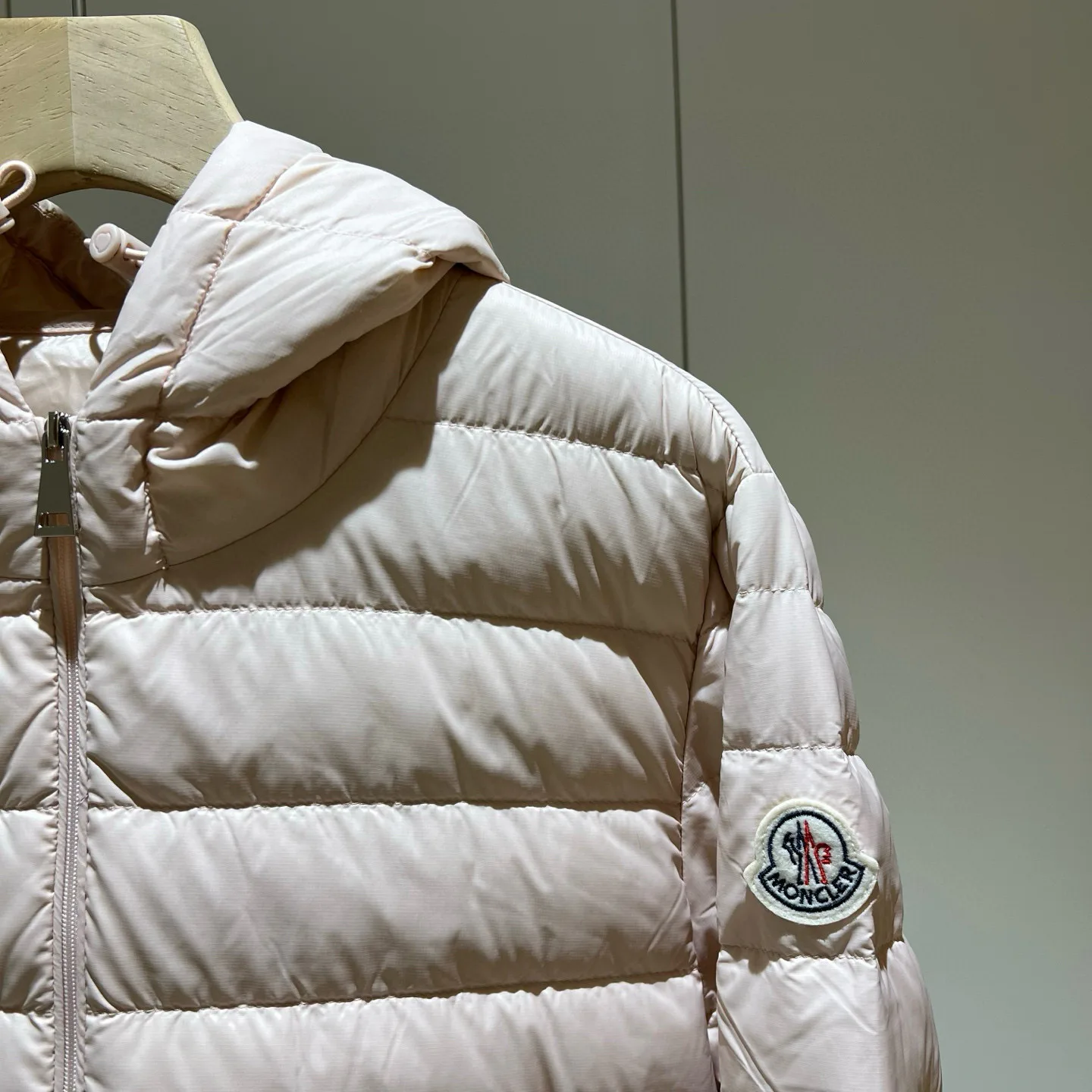 Куртки И Пуховики Женские Moncler 18180099