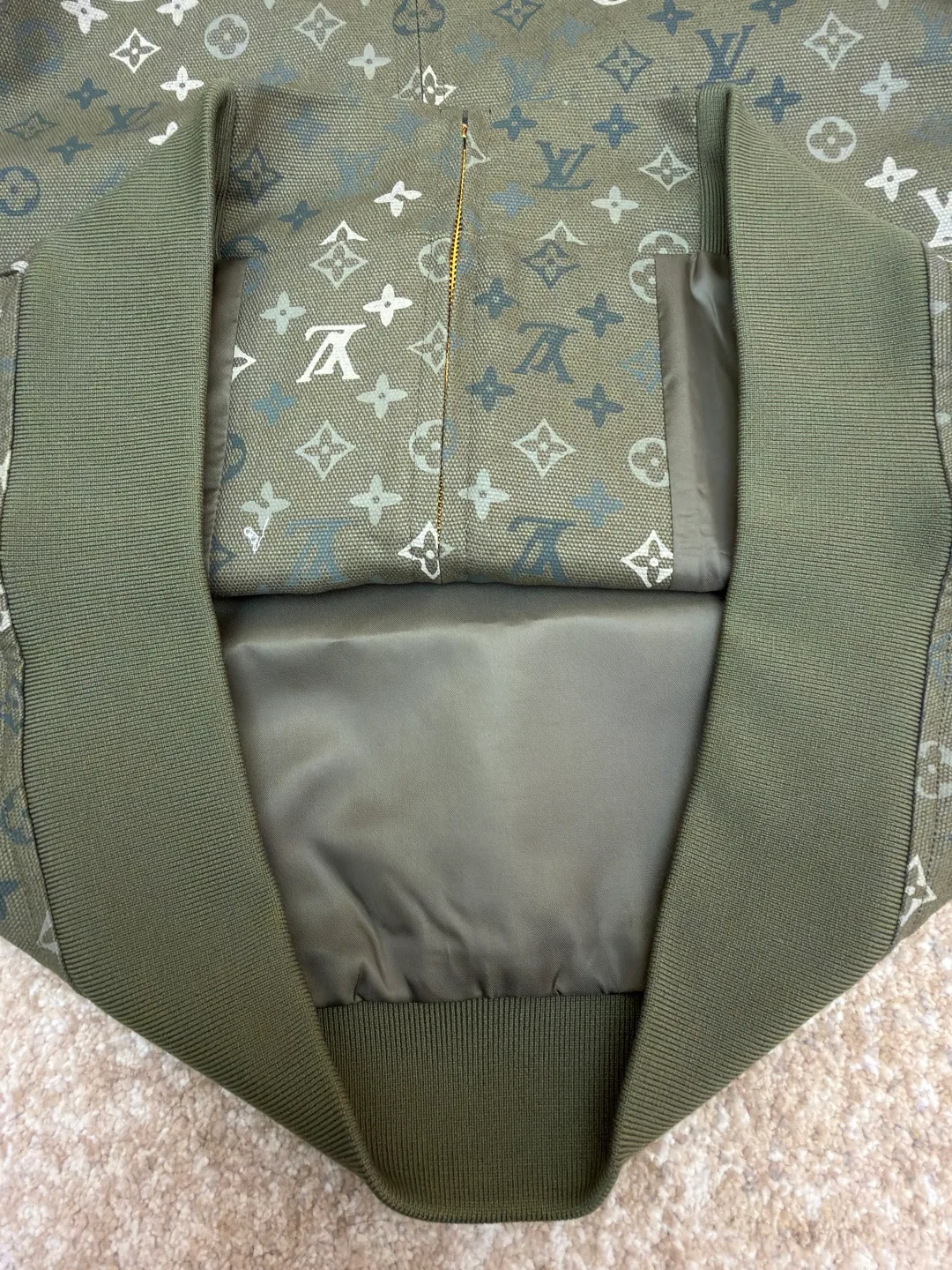 Куртки И Пуховики Мужские Louis Vuitton 1270669