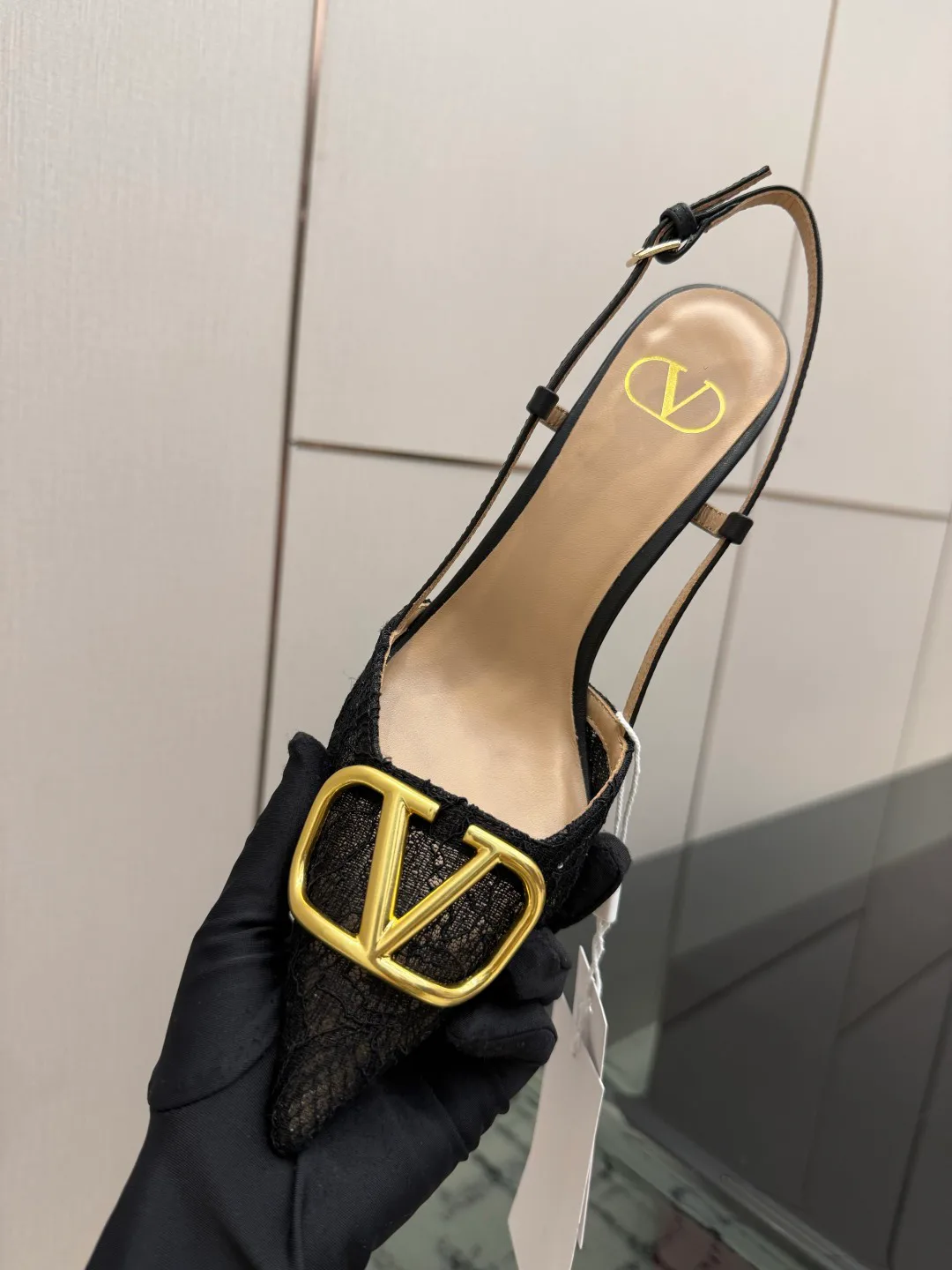 Босоножки Женские Valentino 19209657