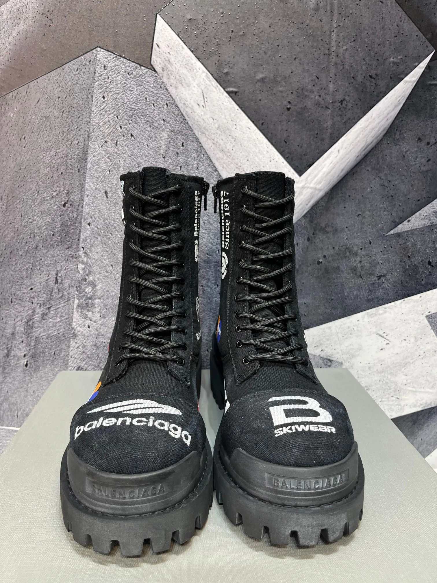 Ботинки Мужские Balenciaga 17962268