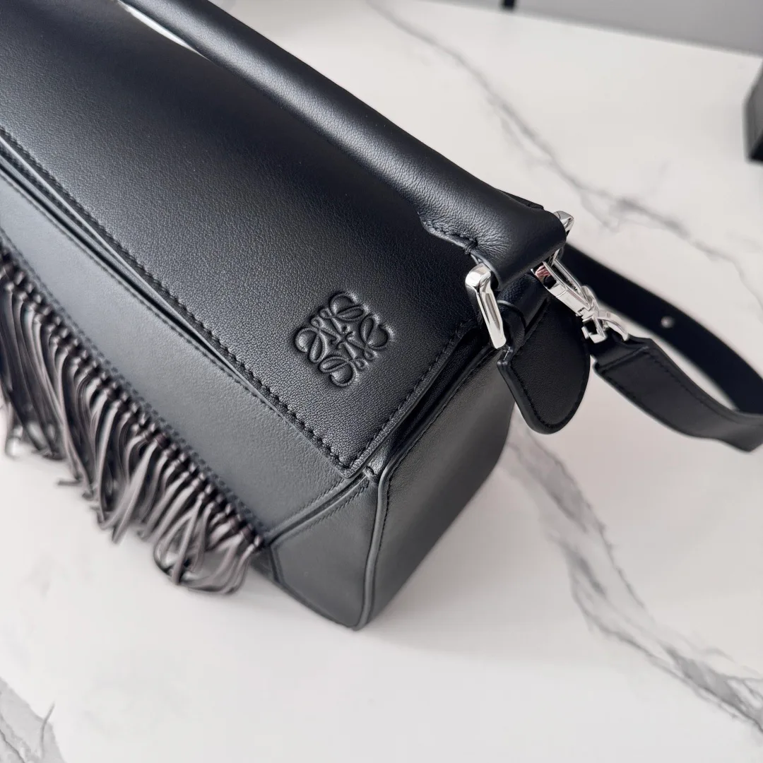 Классические Сумки Женские Loewe 13174368