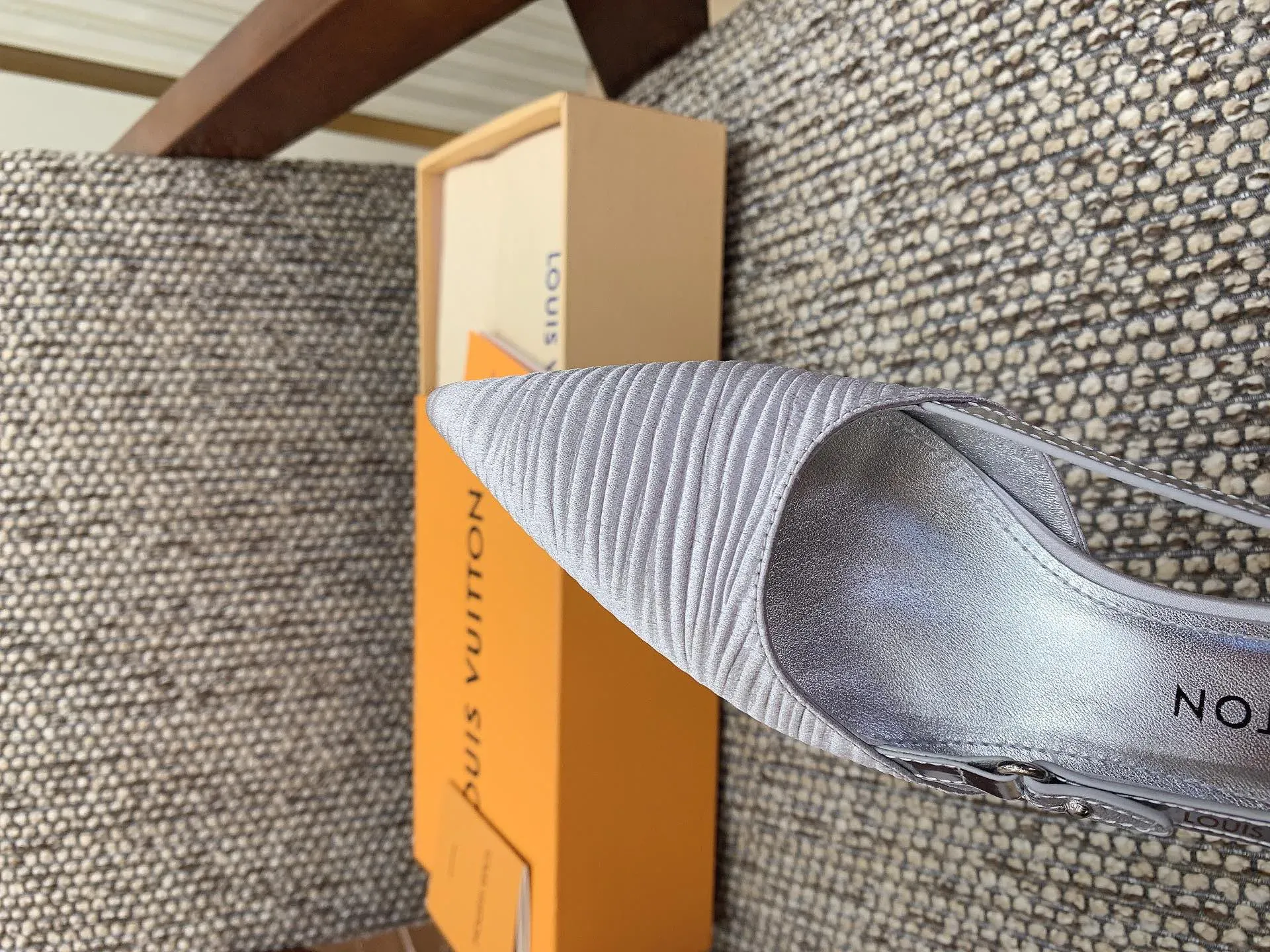 Туфли Женские Louis Vuitton 1834489