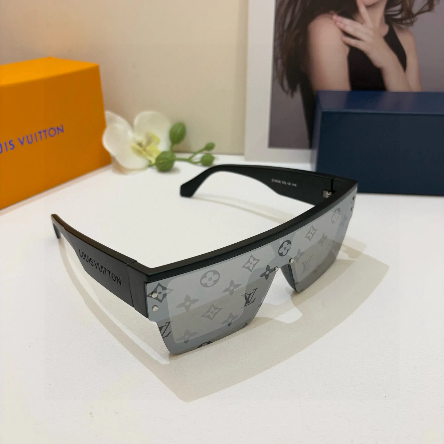 Очки Louis Vuitton 13135745