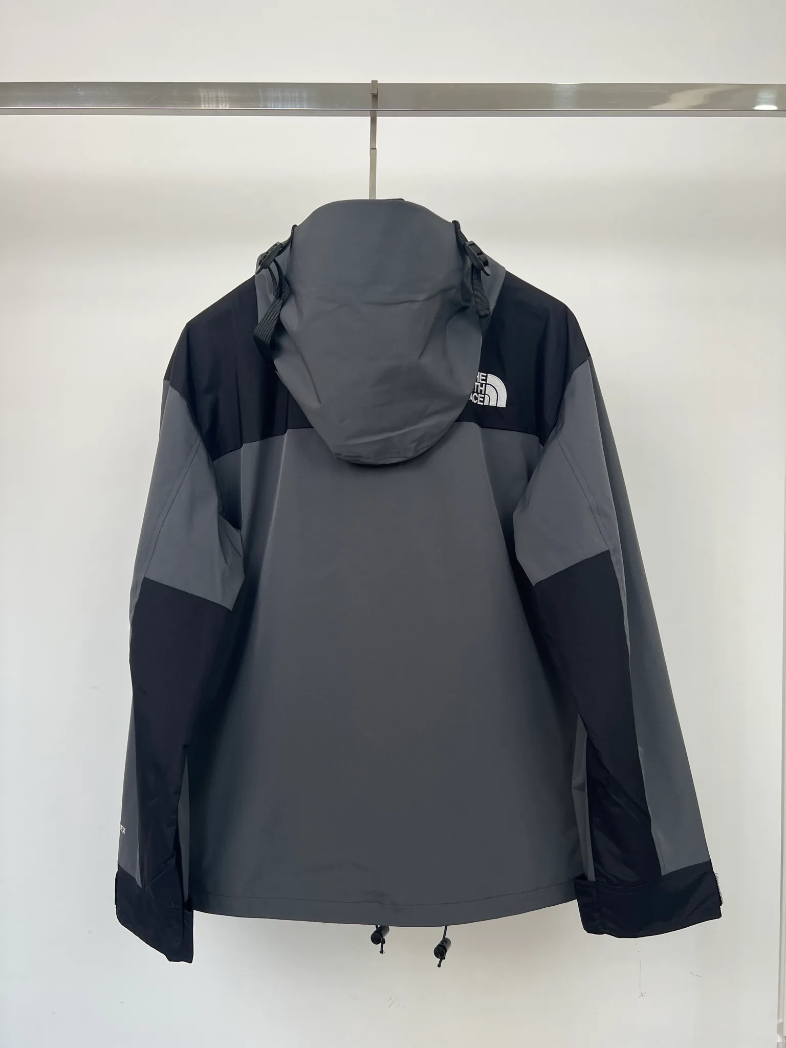 Куртки И Пуховики Женские The North Face 18416093