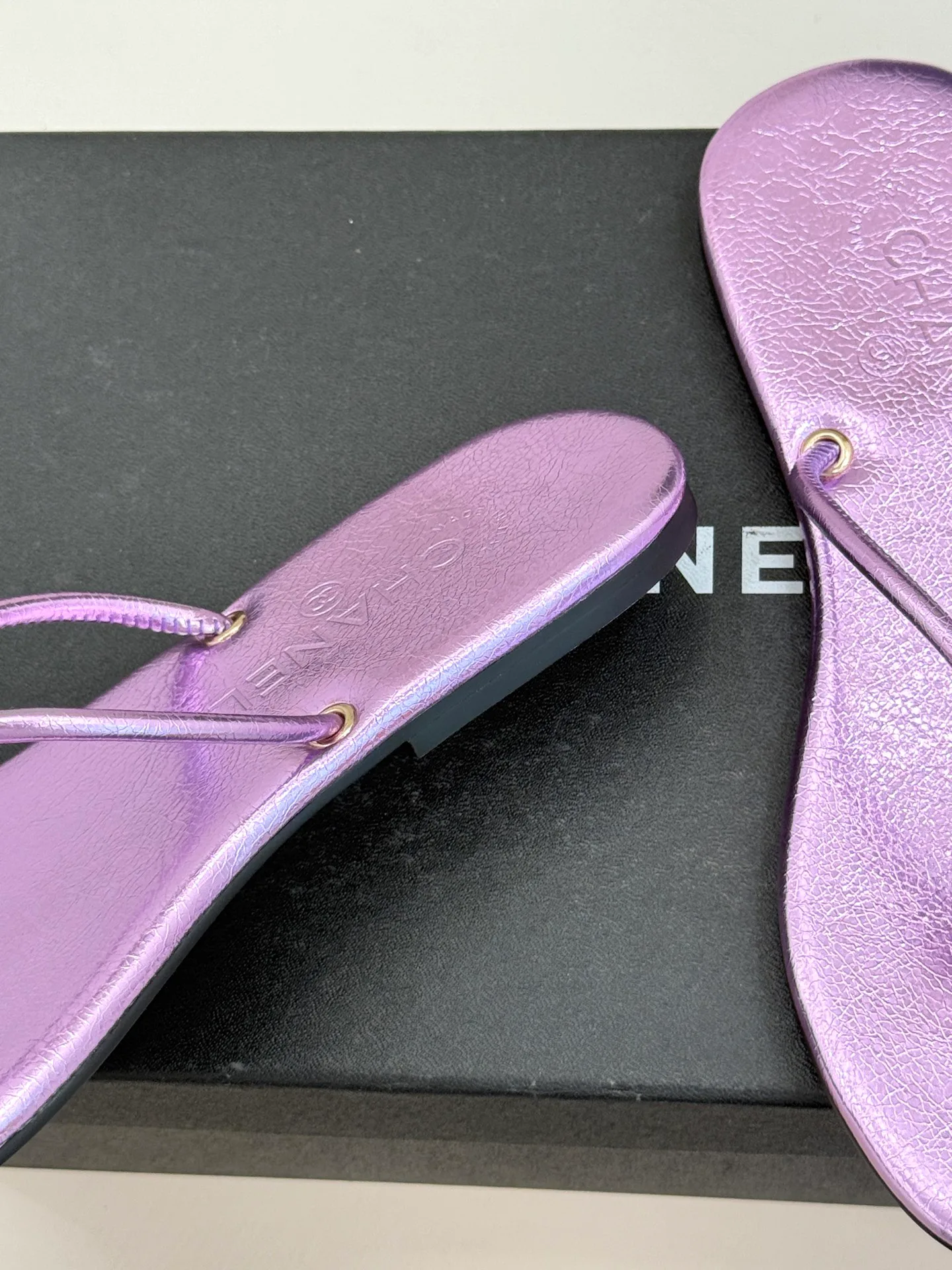 Шлепанцы Женские Chanel 11646707