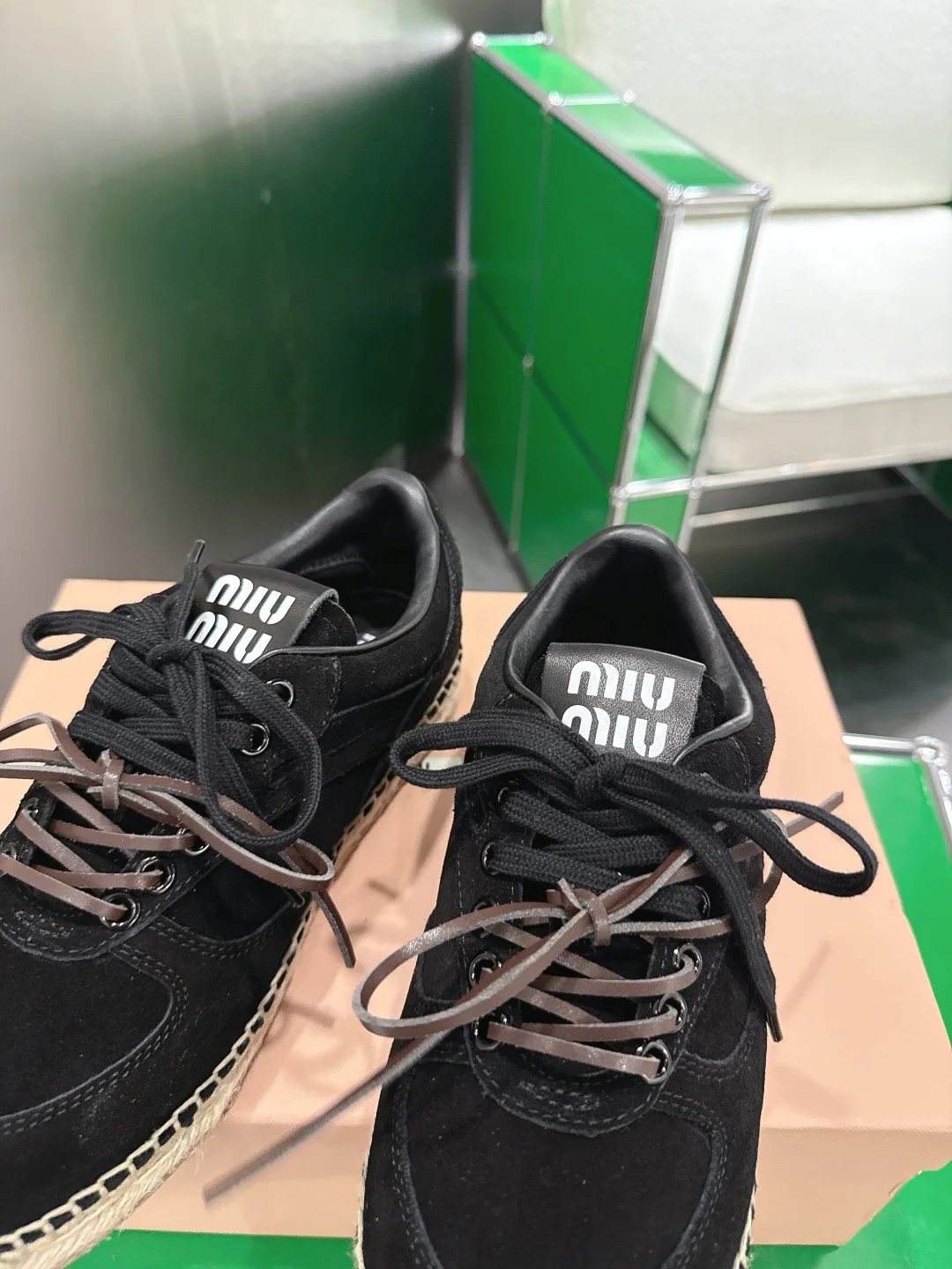 Кроссовки Женские Miu Miu 13152743