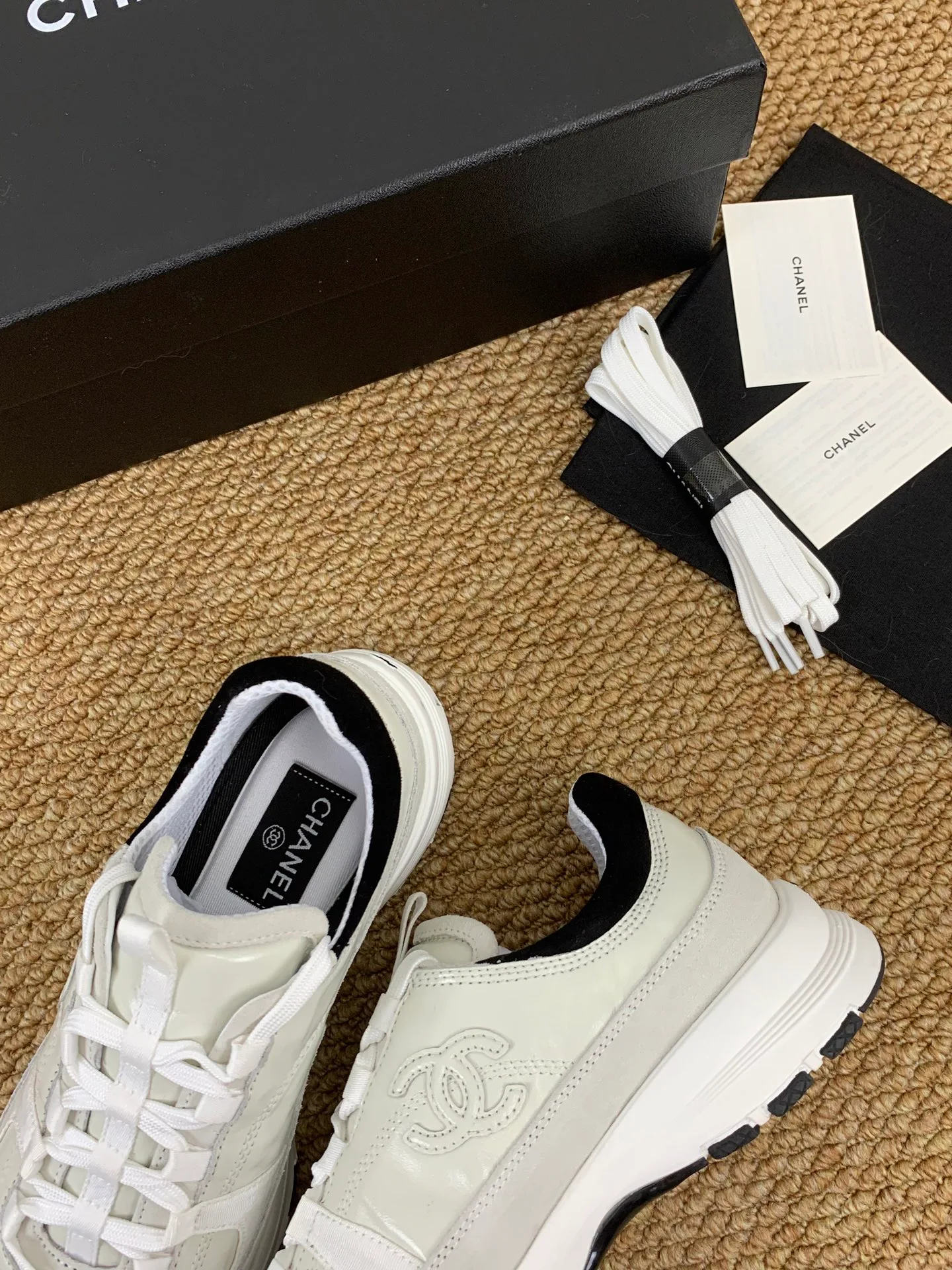 Кроссовки Женские Chanel 17545240