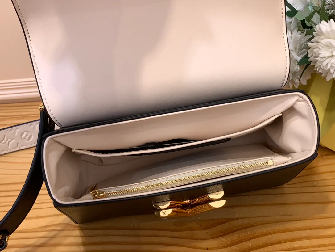 Сумки На Ремне Женские Louis Vuitton 5610