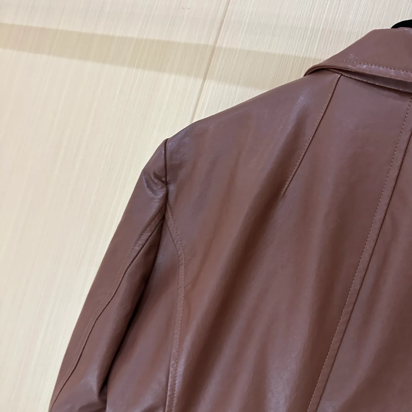 Кожаные Куртки И Дублёнки Женские Balenciaga 11007738