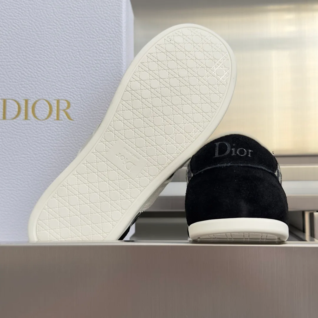 Кроссовки Женские Christian Dior 19779528