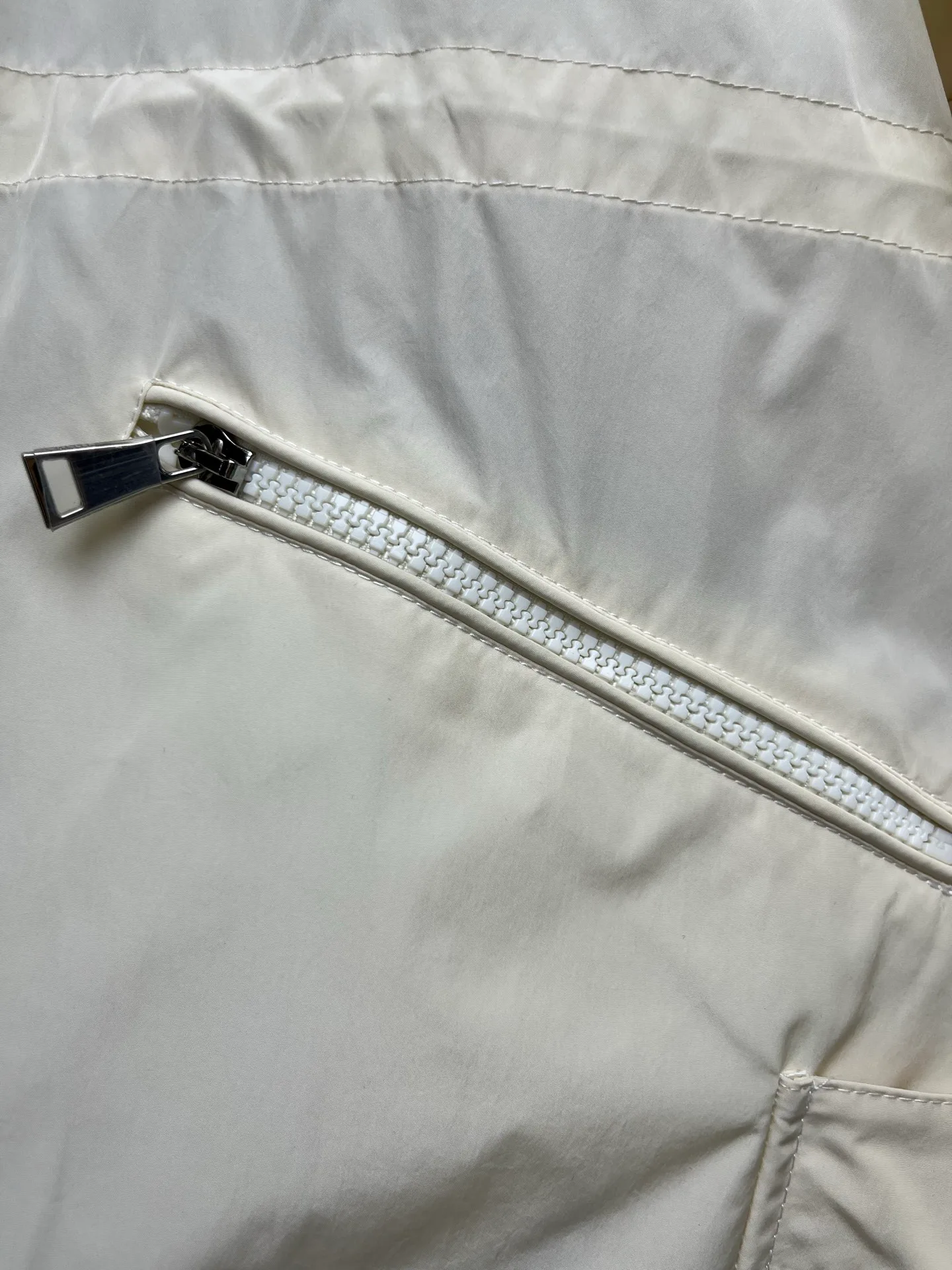 Куртки И Пуховики Женские Moncler 12097898