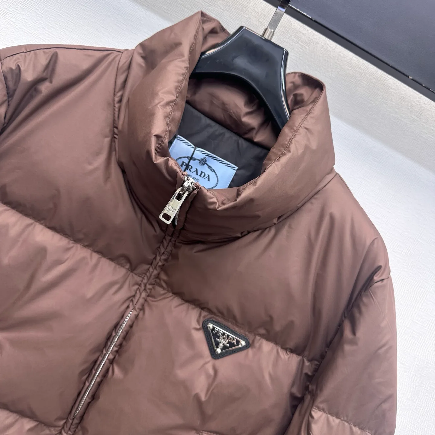 Куртки И Пуховики Женские Prada 18680917