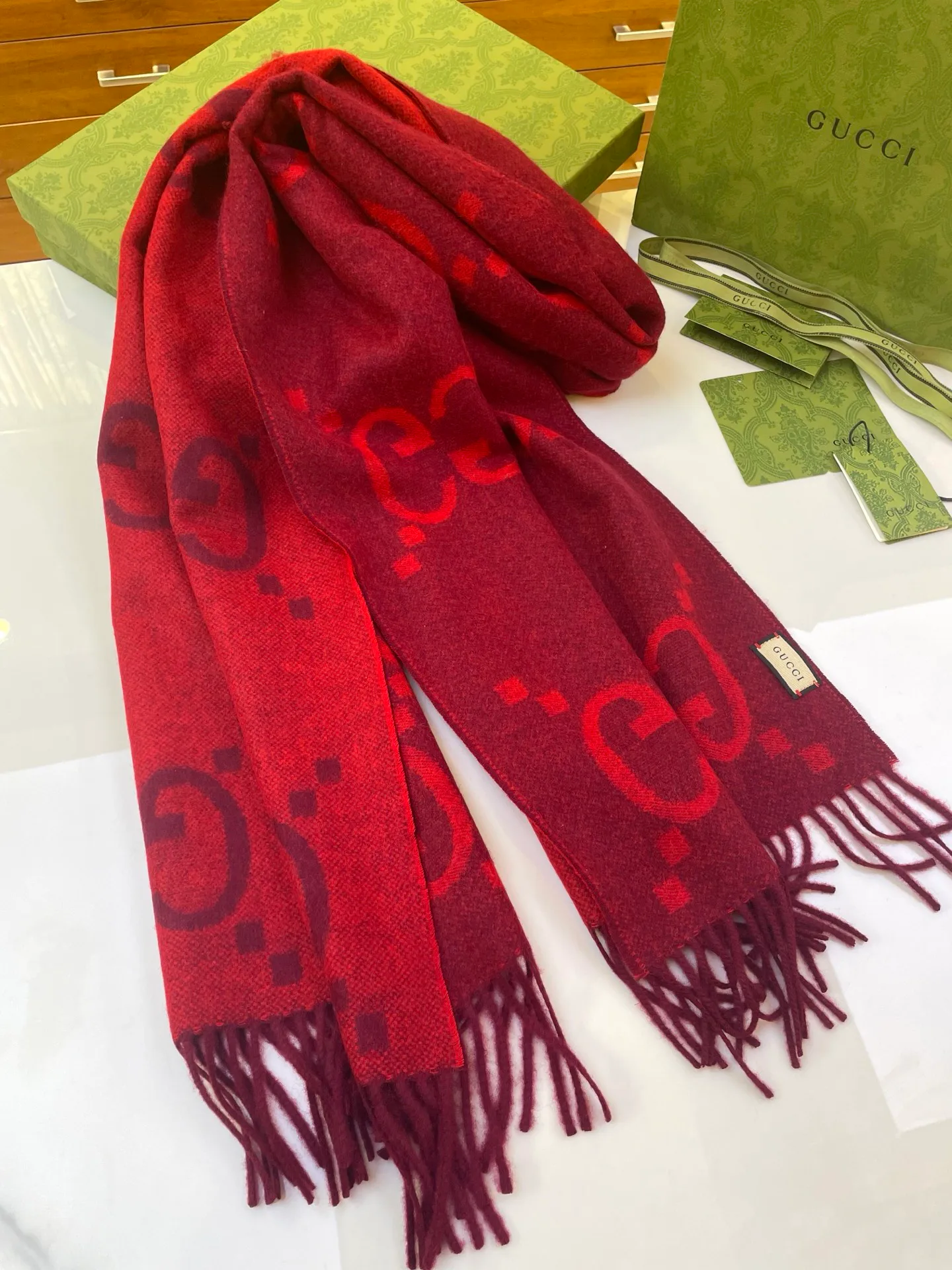 Шарфы Gucci 703033