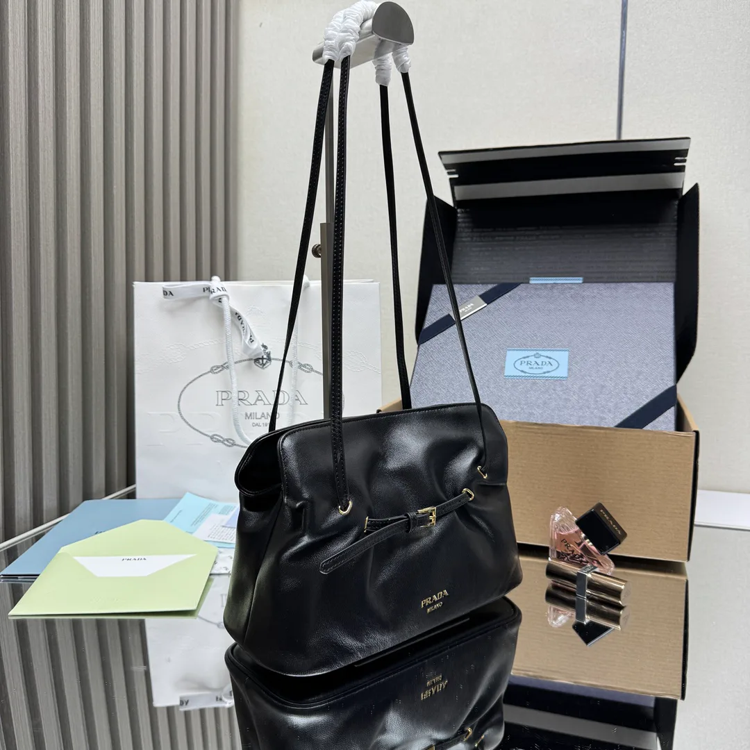 Классические Сумки Женские Prada 11565724