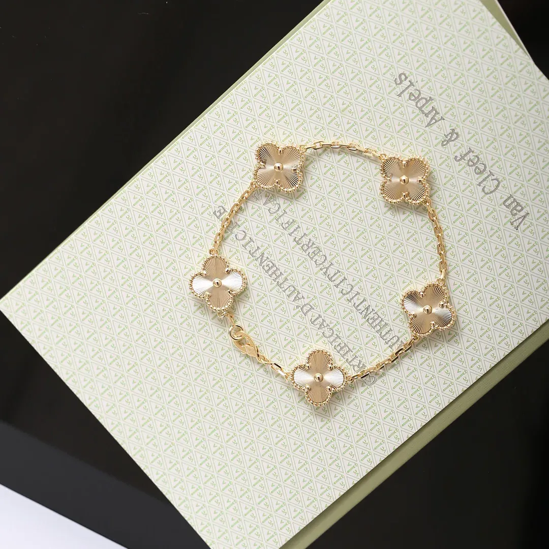 Бижутерия Van Cleef & Arpels 99359