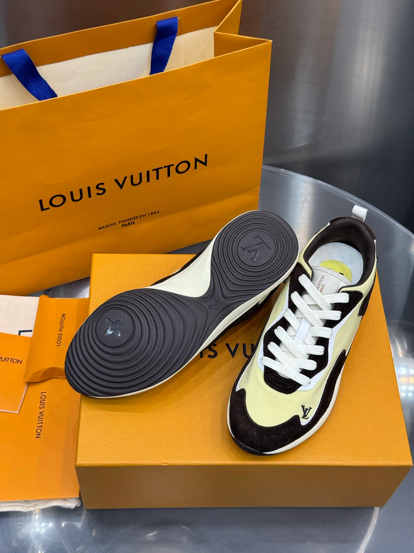 Кроссовки Мужские Louis Vuitton 18202636