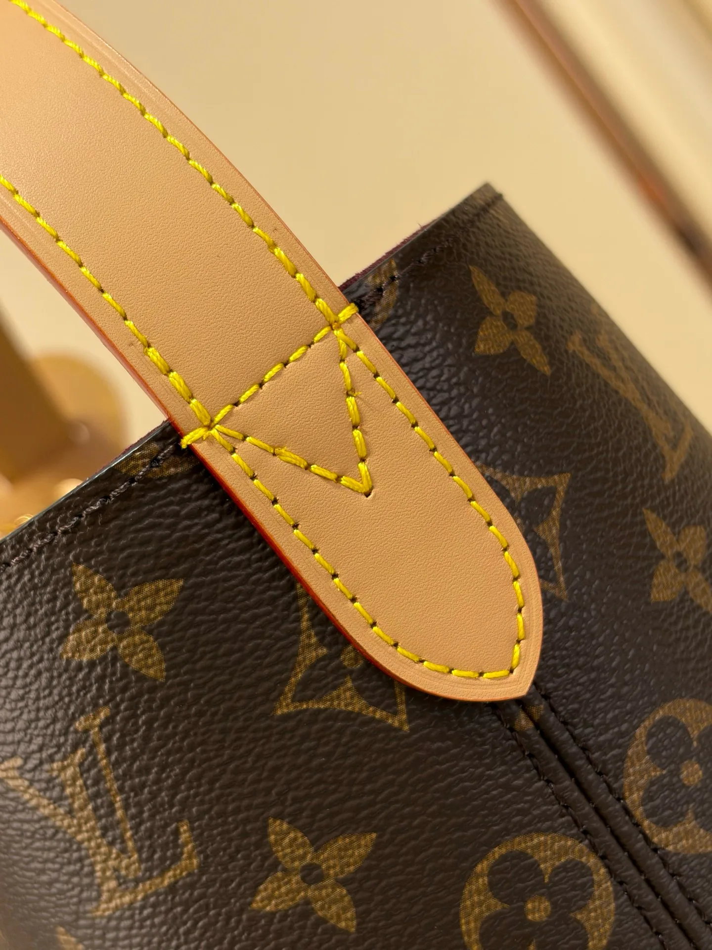 Классические Сумки Женские Louis Vuitton 17499366