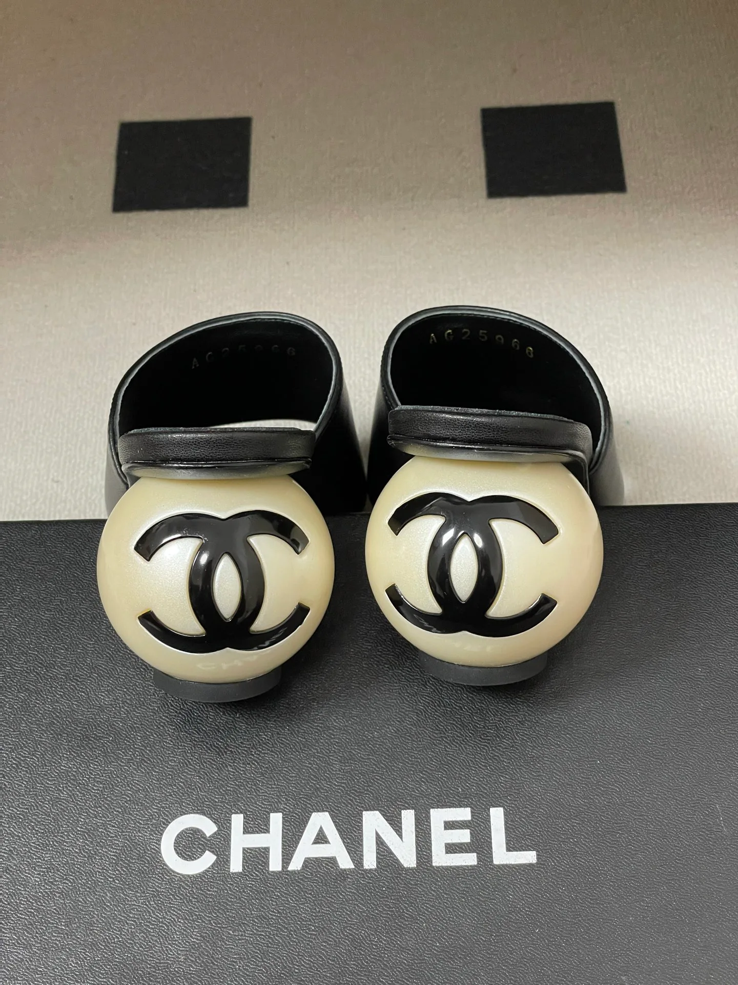 Босоножки Женские Chanel 10993916