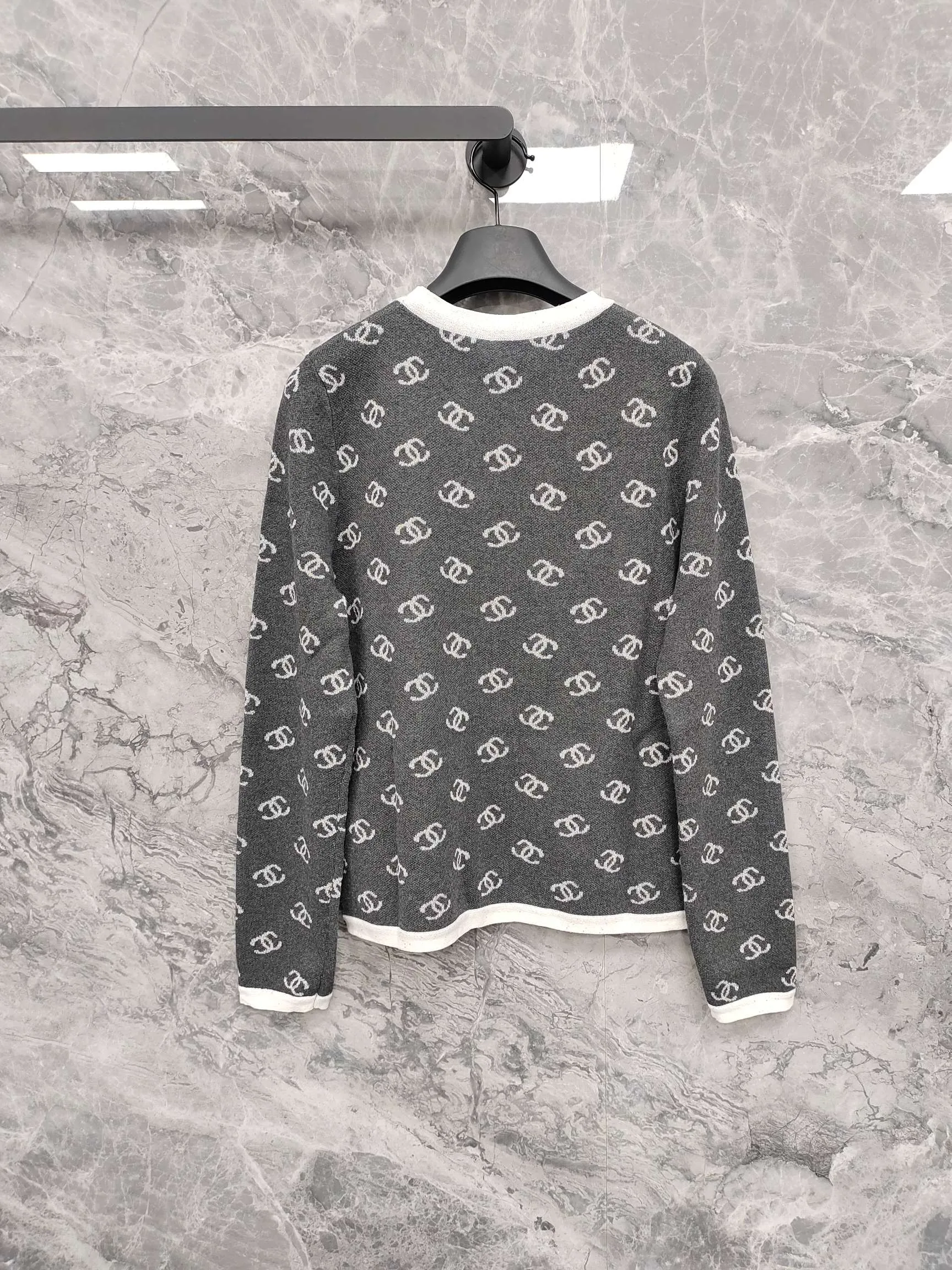 Джемперы И Свитеры Женские Chanel 17954430