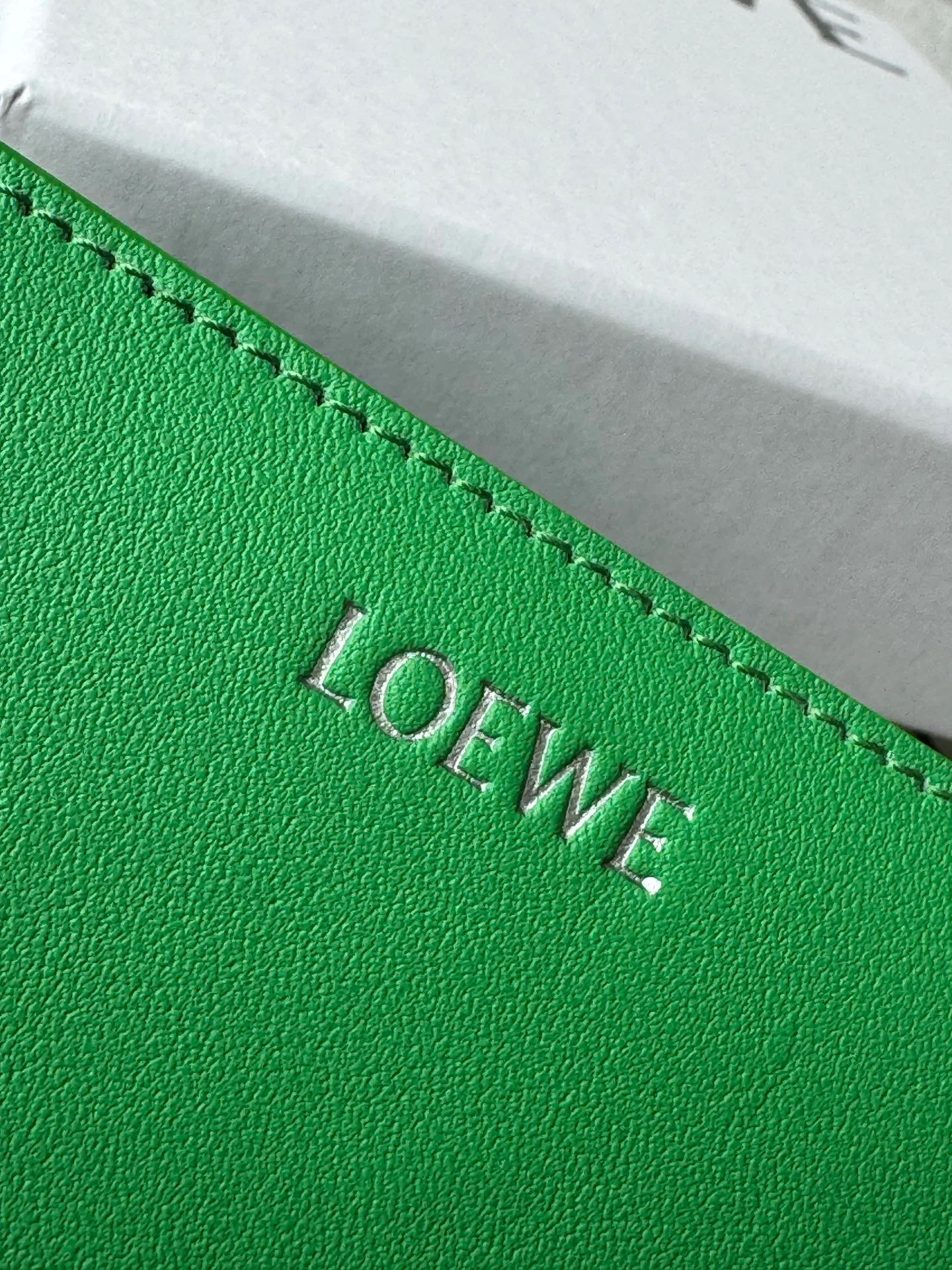 Клатчи Женские Loewe 18906582