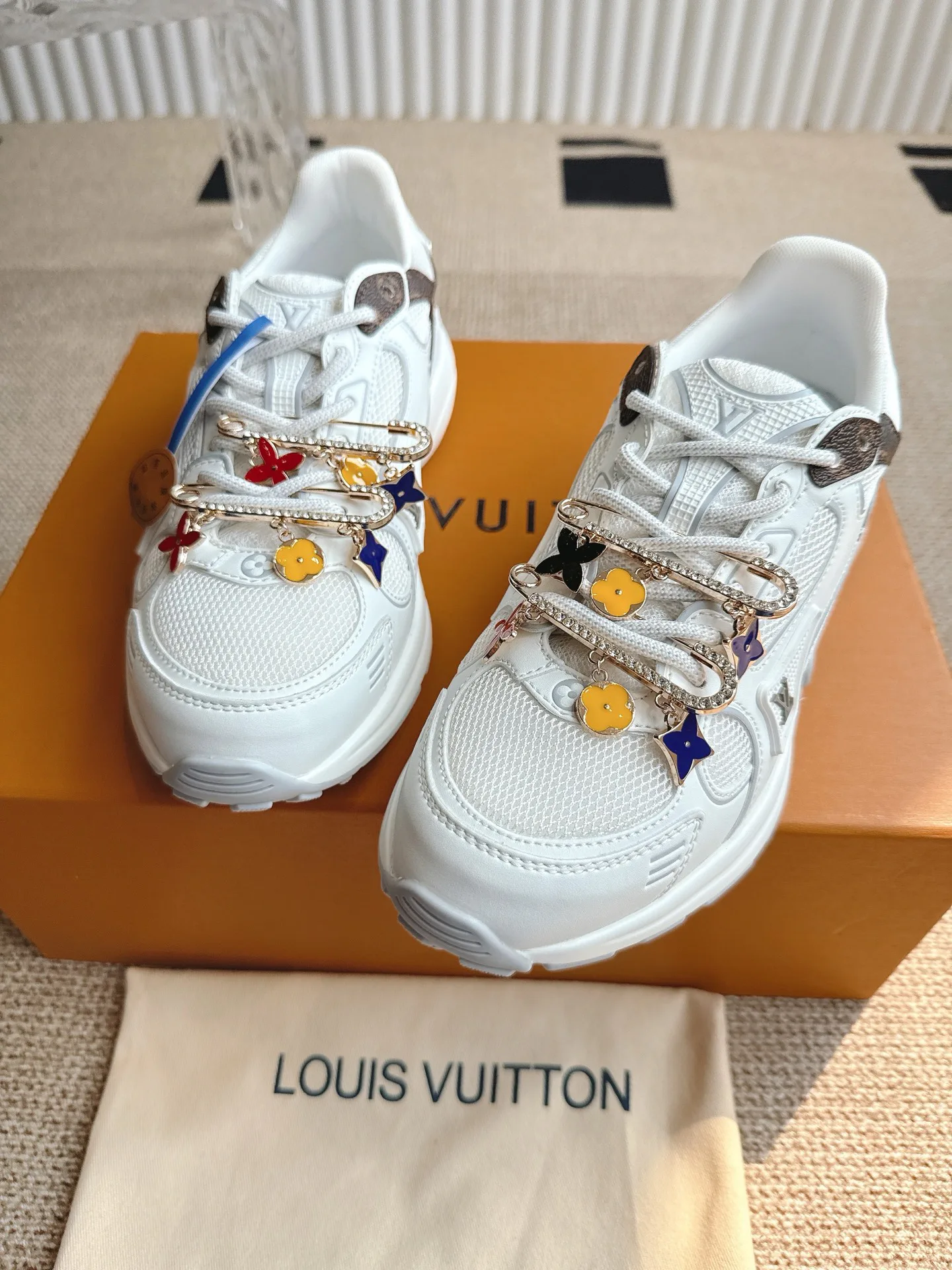 Кроссовки Женские Louis Vuitton 13351299