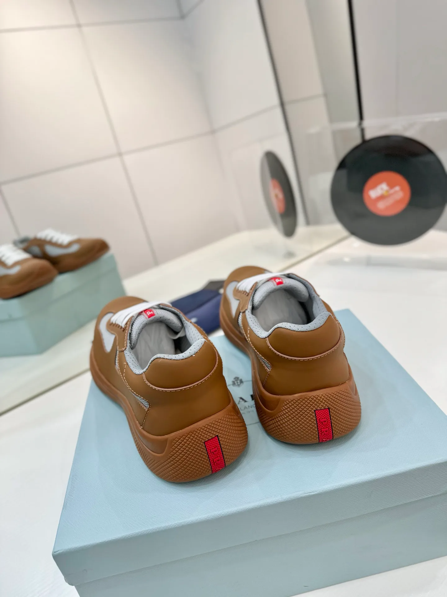 Кроссовки Женские Prada 2019178