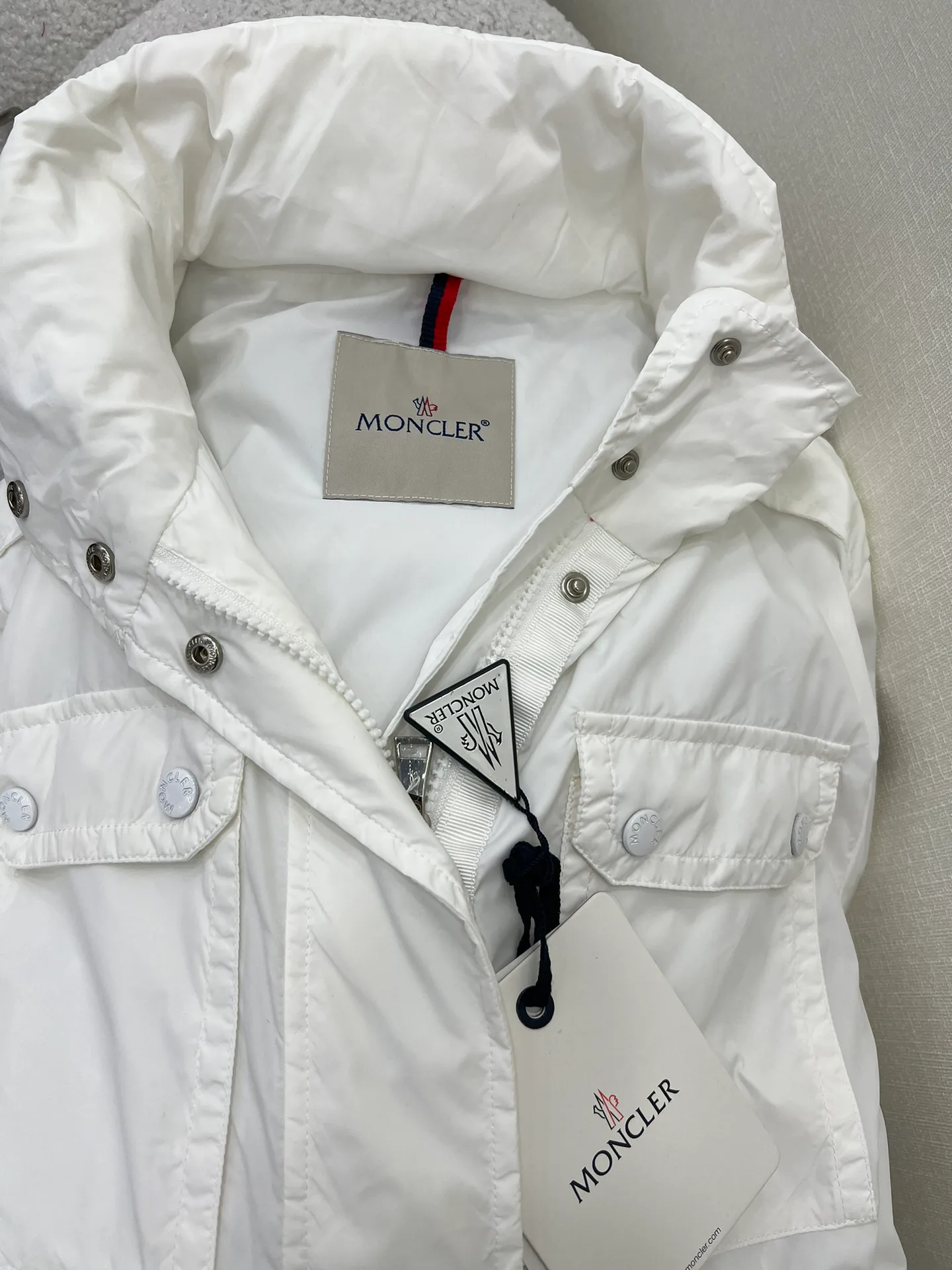 Куртки И Пуховики Женские Moncler 12778603