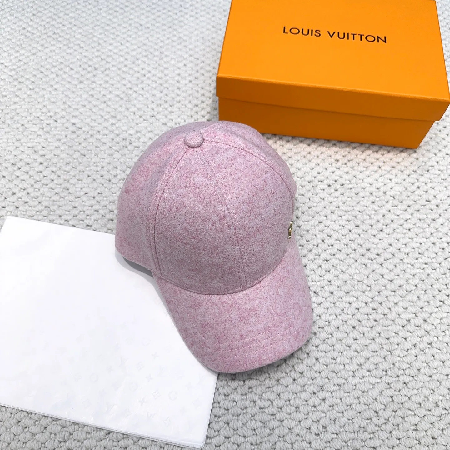 Головные Уборы Louis Vuitton 980977