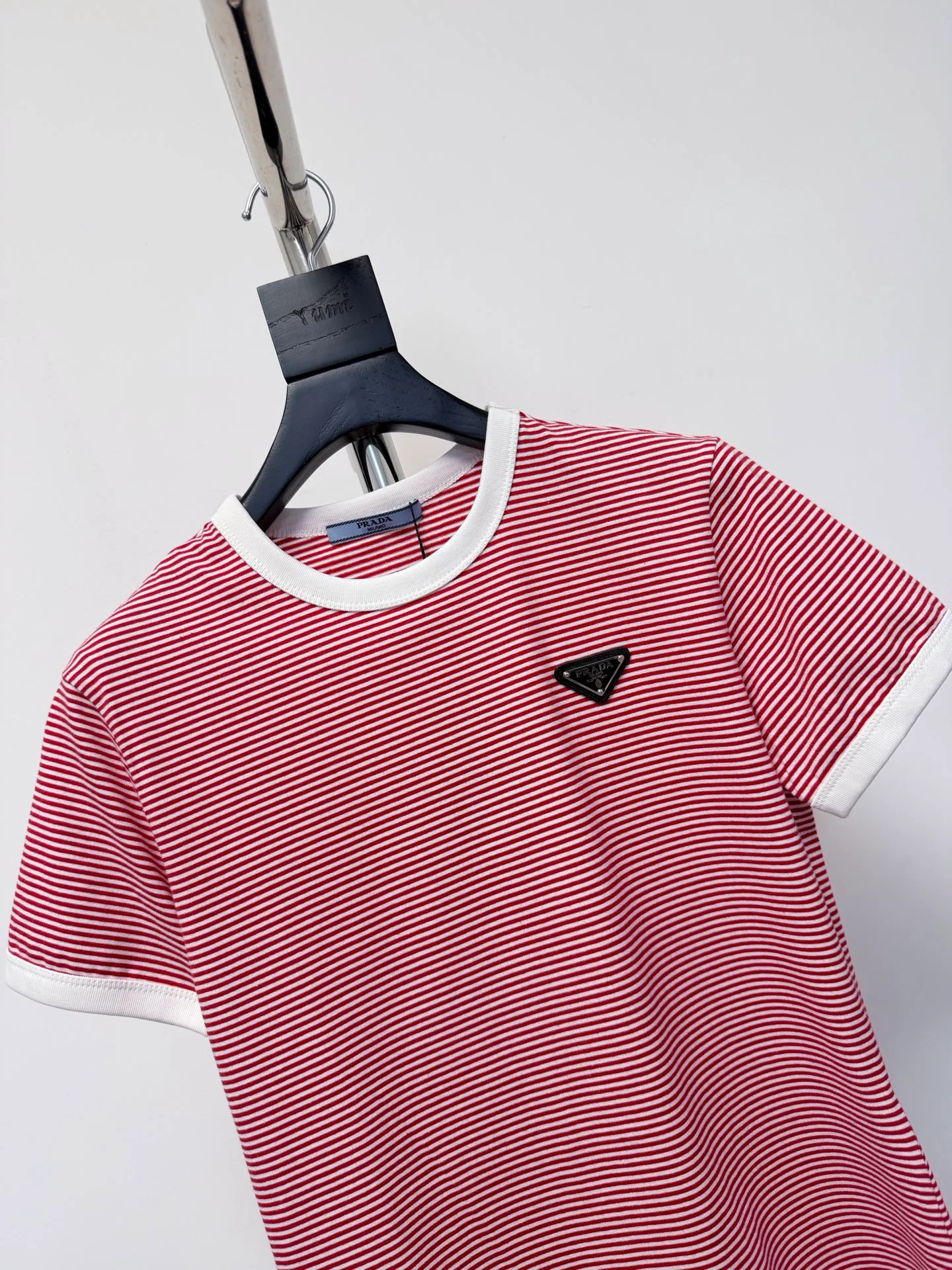 Футболки Женские Prada 11546587