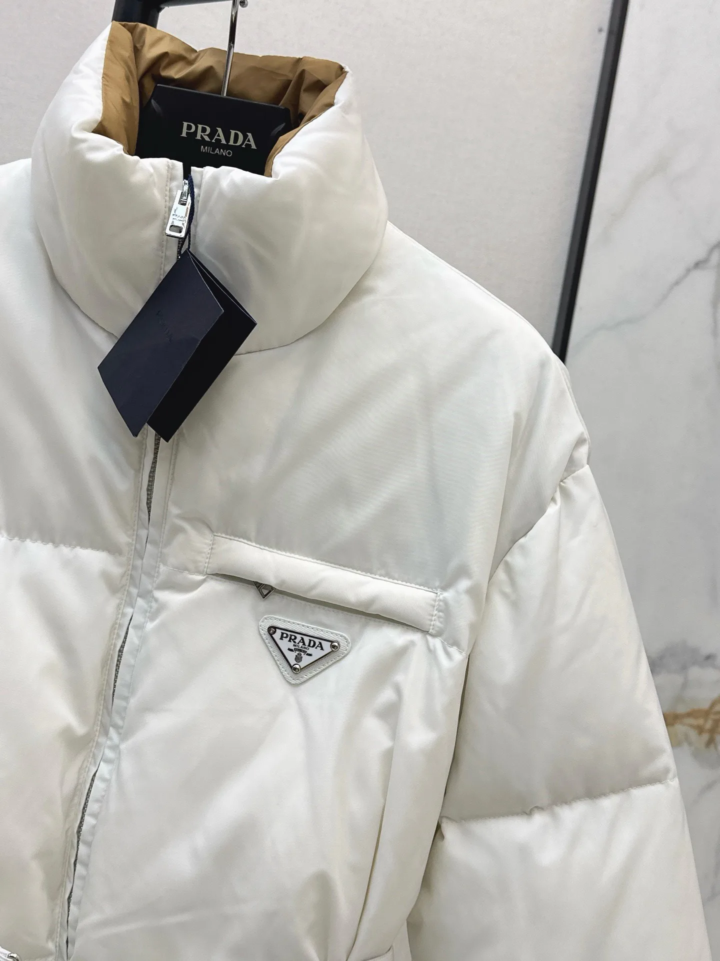 Куртки И Пуховики Женские Prada 19323468