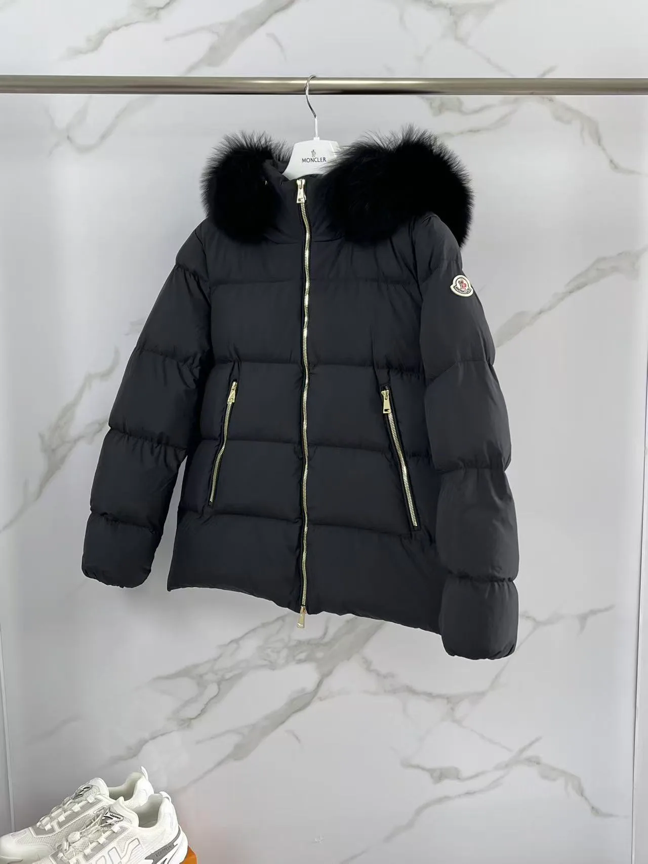 Куртки И Пуховики Женские Moncler 19735442