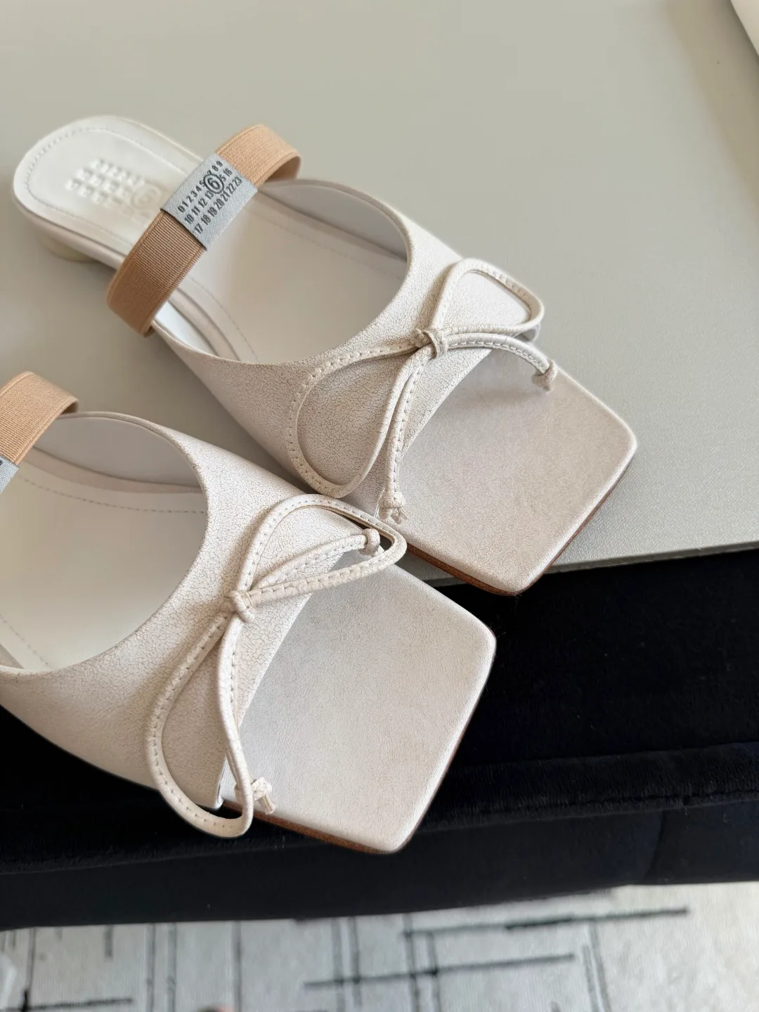 Шлепанцы Женские Maison Margiela 553844