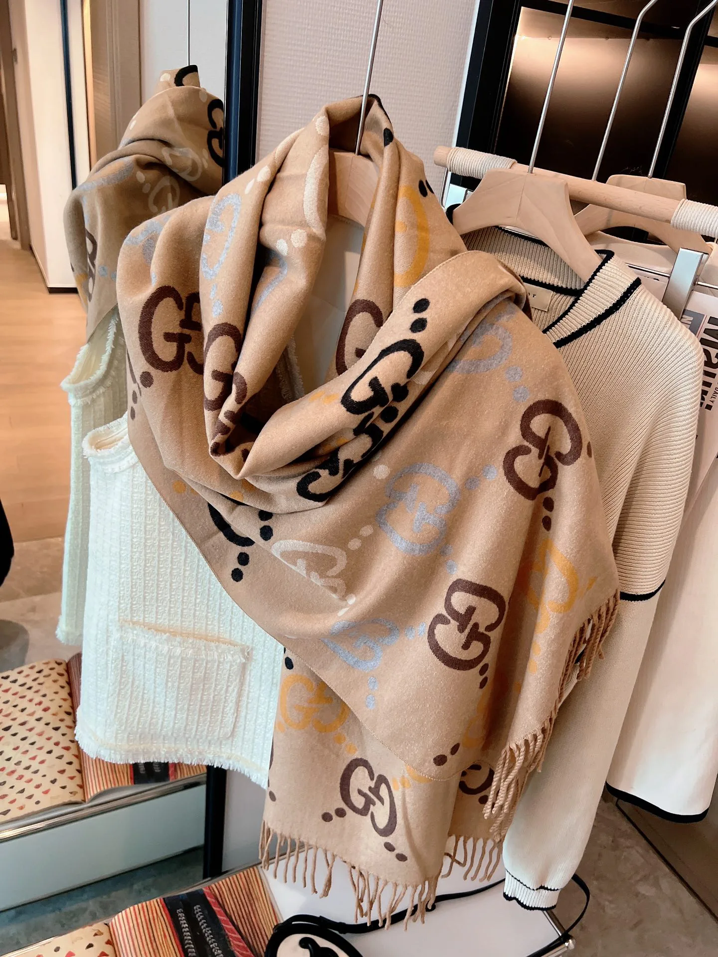 Шарфы Gucci 184247