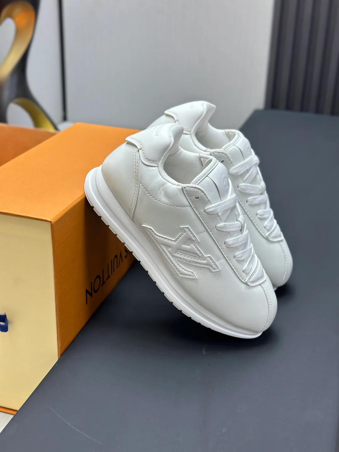 Кроссовки Женские Louis Vuitton 271918