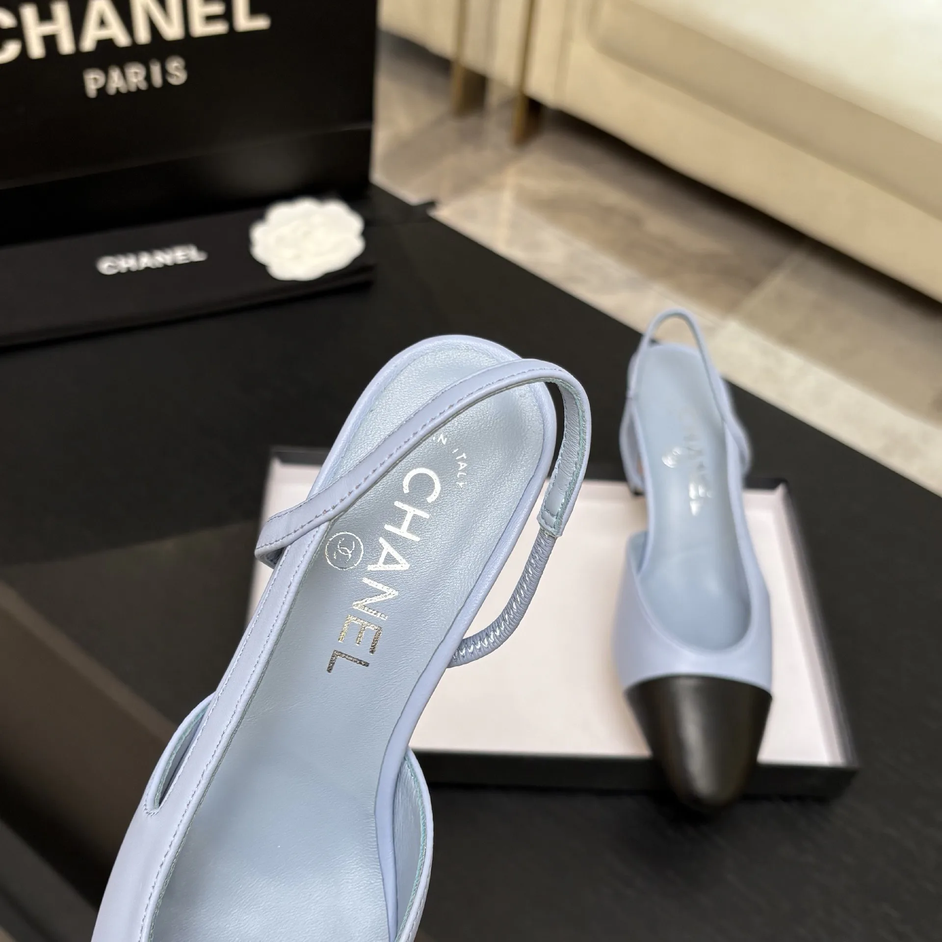Туфли Женские Chanel 19554643