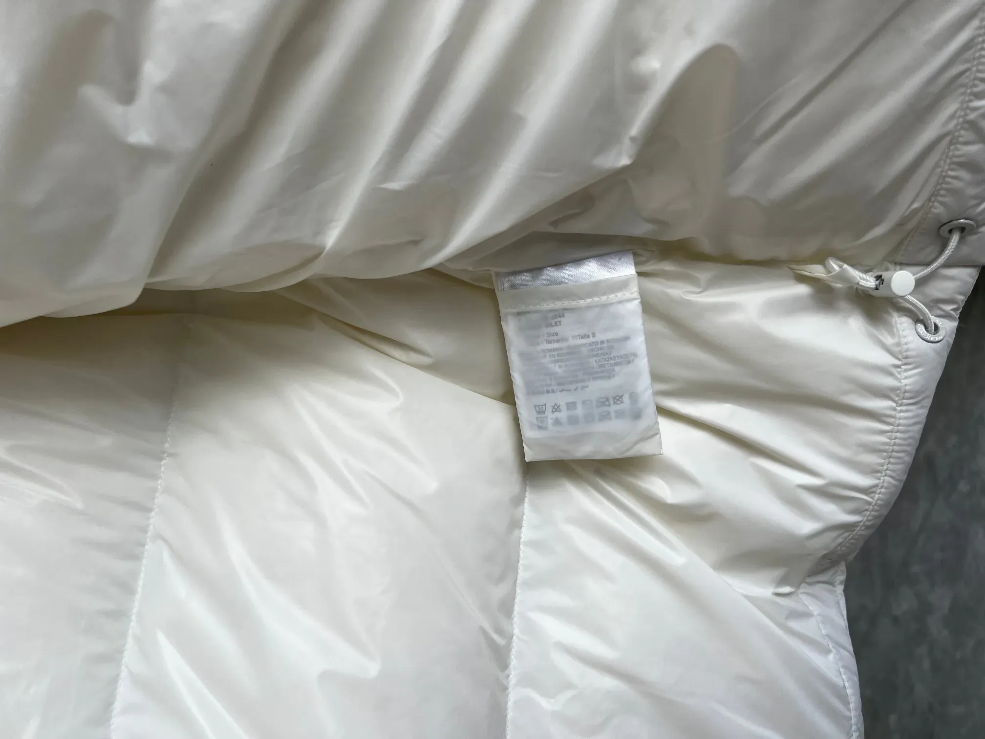 Куртки И Пуховики Мужские Moncler 3612938