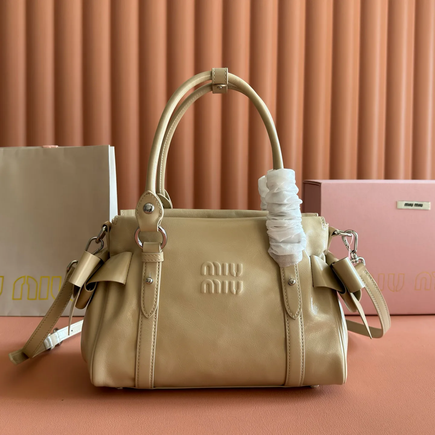 Классические Сумки Женские Miu Miu 18148108