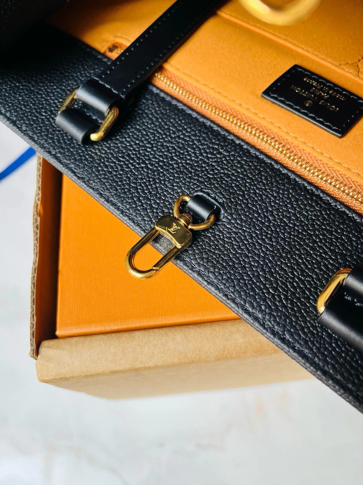 Классические Сумки Женские Louis Vuitton 12569321