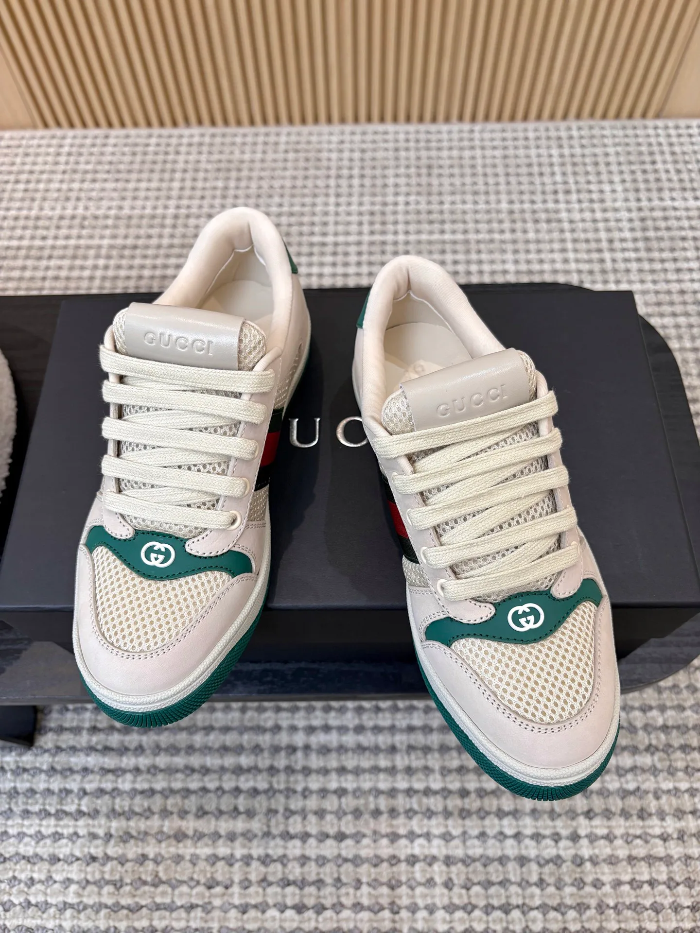 Кроссовки Женские Gucci 17451099