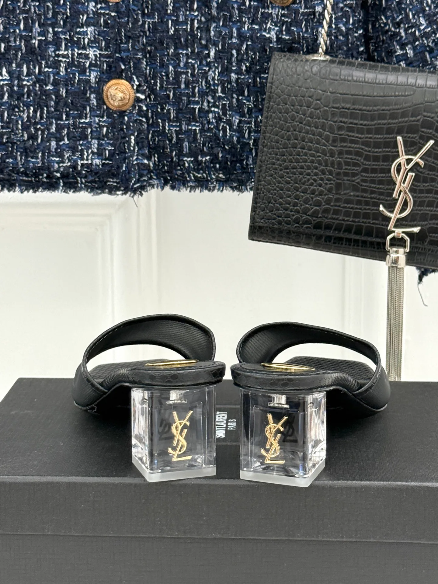 Босоножки Женские Saint Laurent 17024885