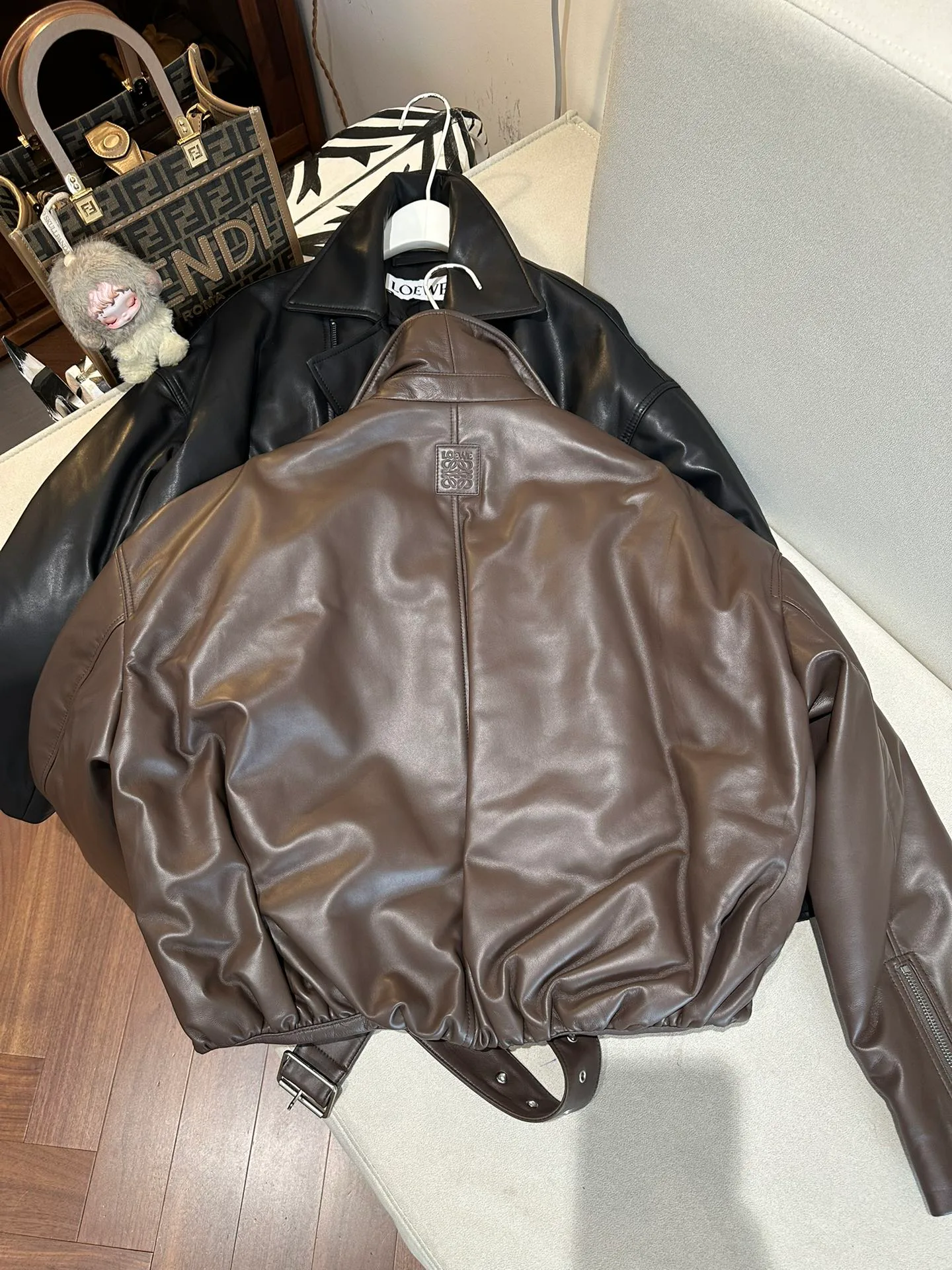Кожаные Куртки И Дублёнки Женские Loewe 496014