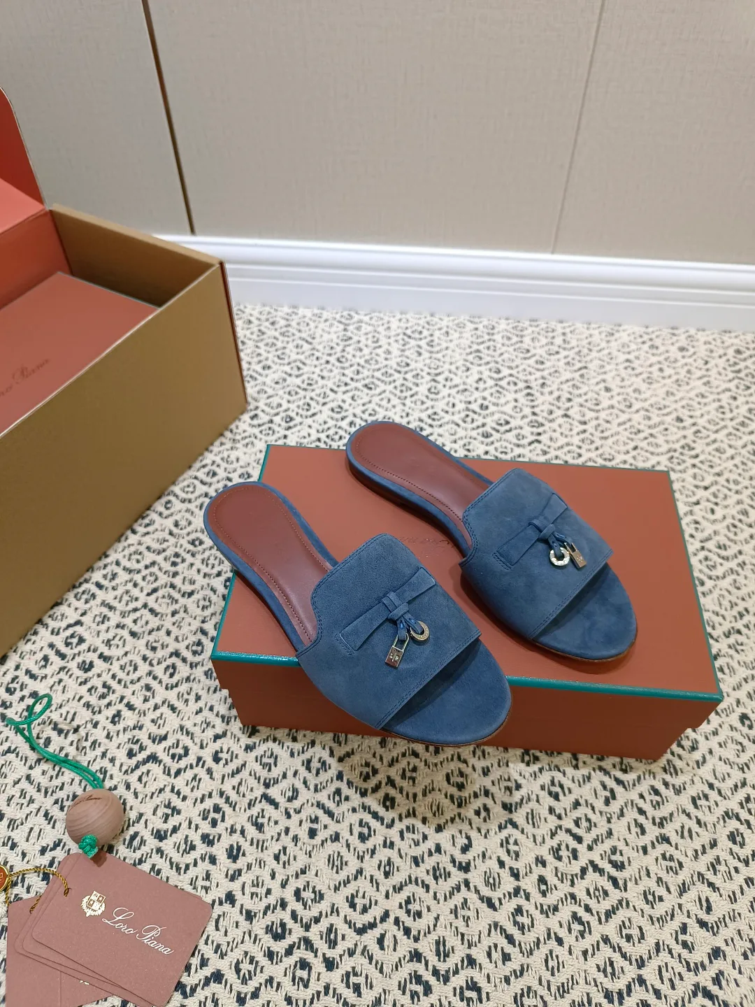 Шлепанцы Женские Loro Piana 8407