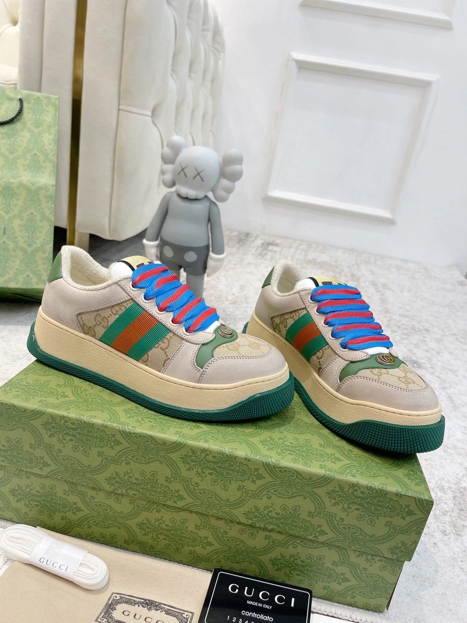 Кроссовки Женские Gucci 944944