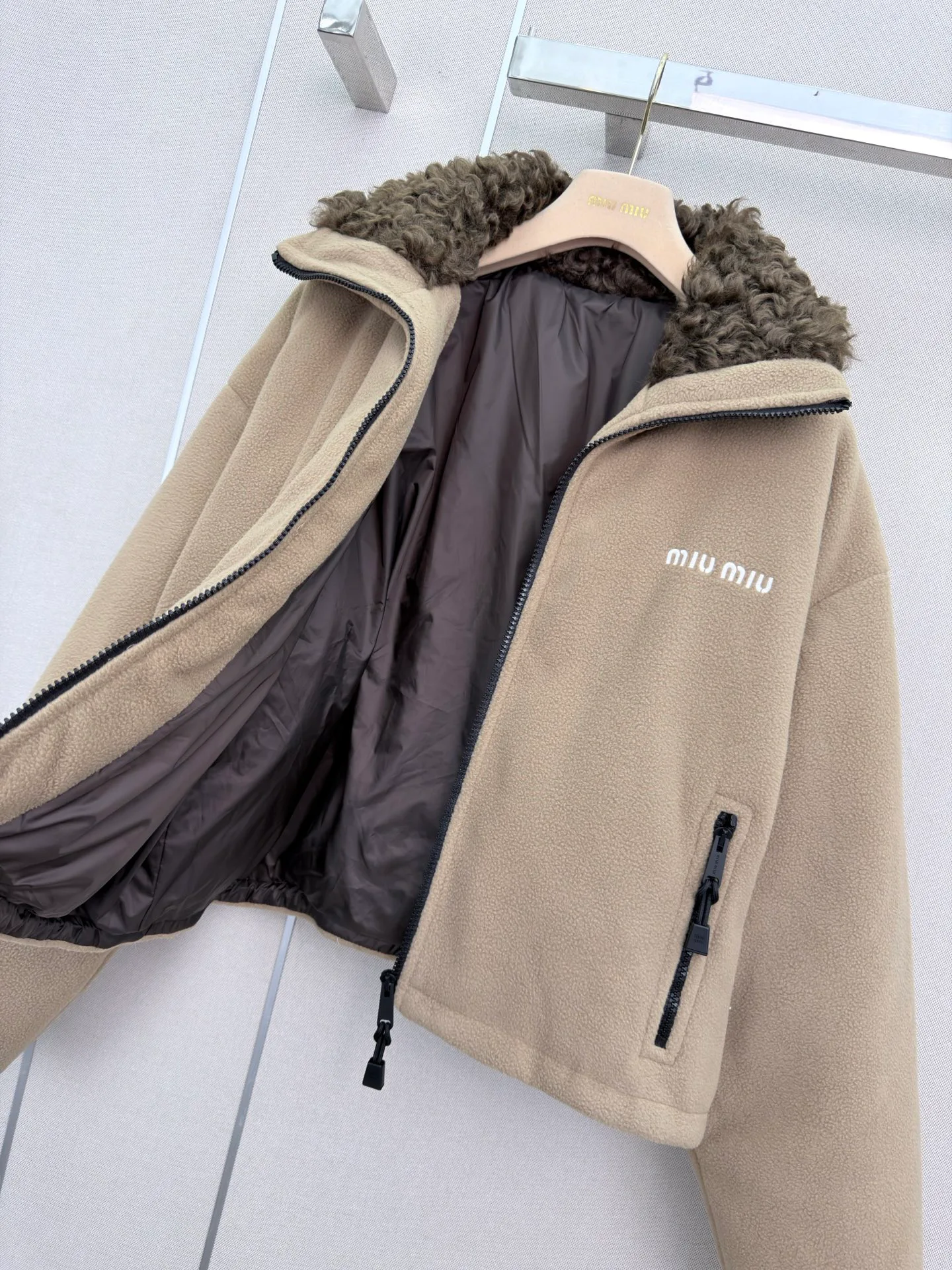 Куртки И Пуховики Женские Miu Miu 18023007