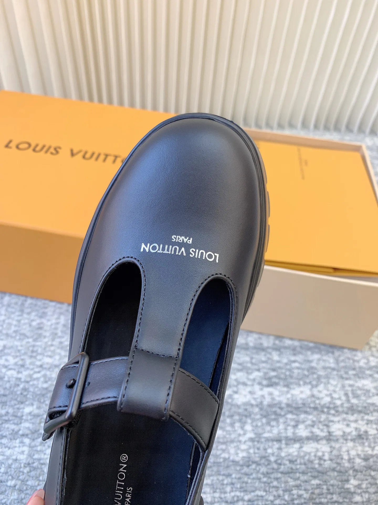 Туфли Женские Louis Vuitton 1474353