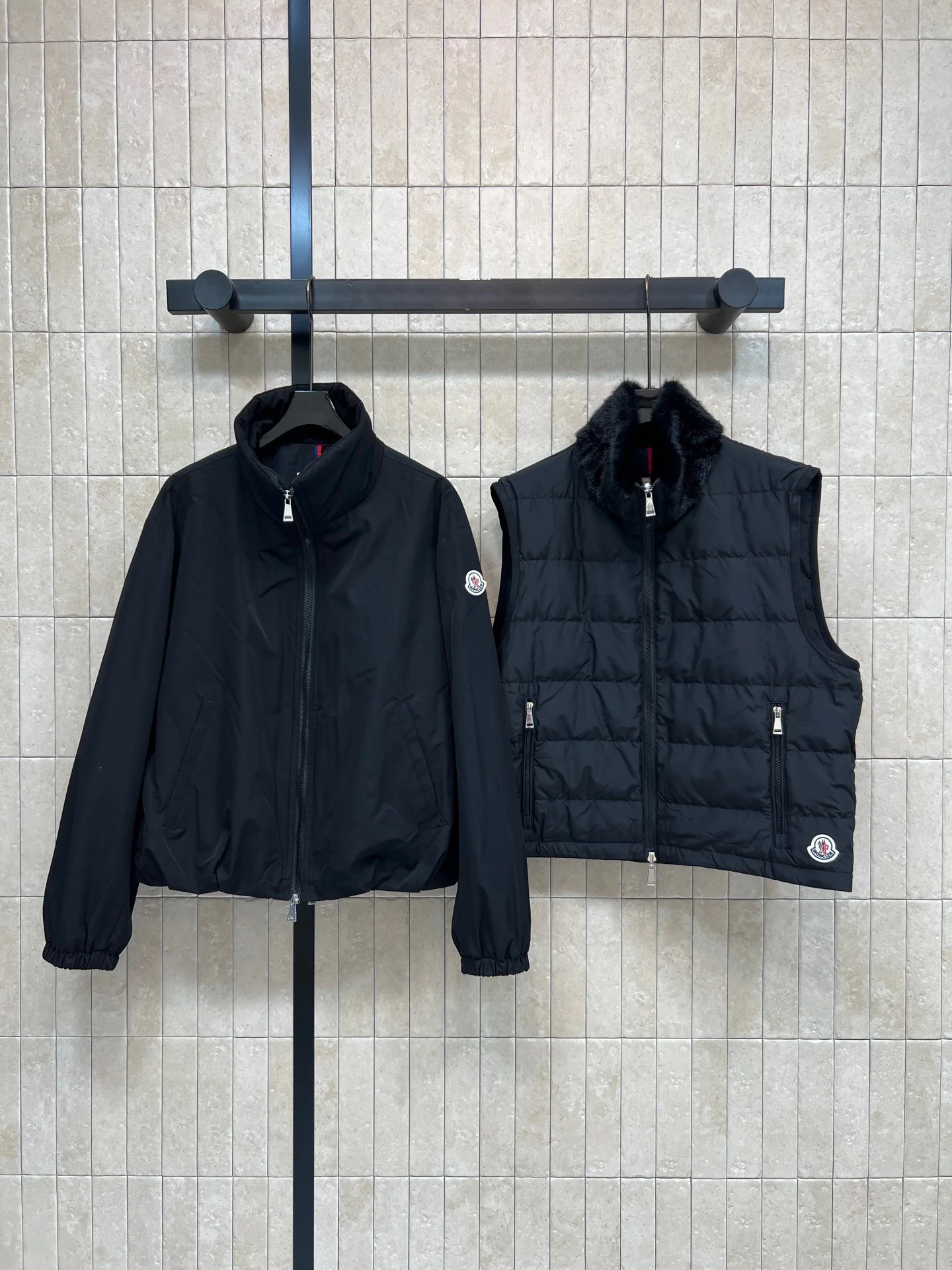 Куртки И Пуховики Женские Moncler 18858039